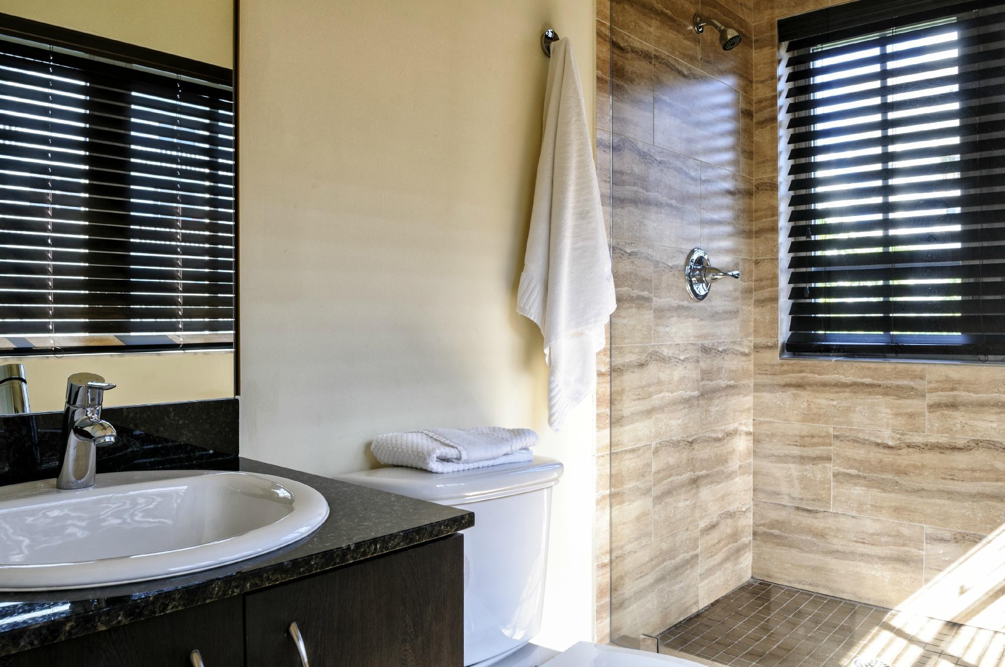 Hotel Lincoln Arms Suites