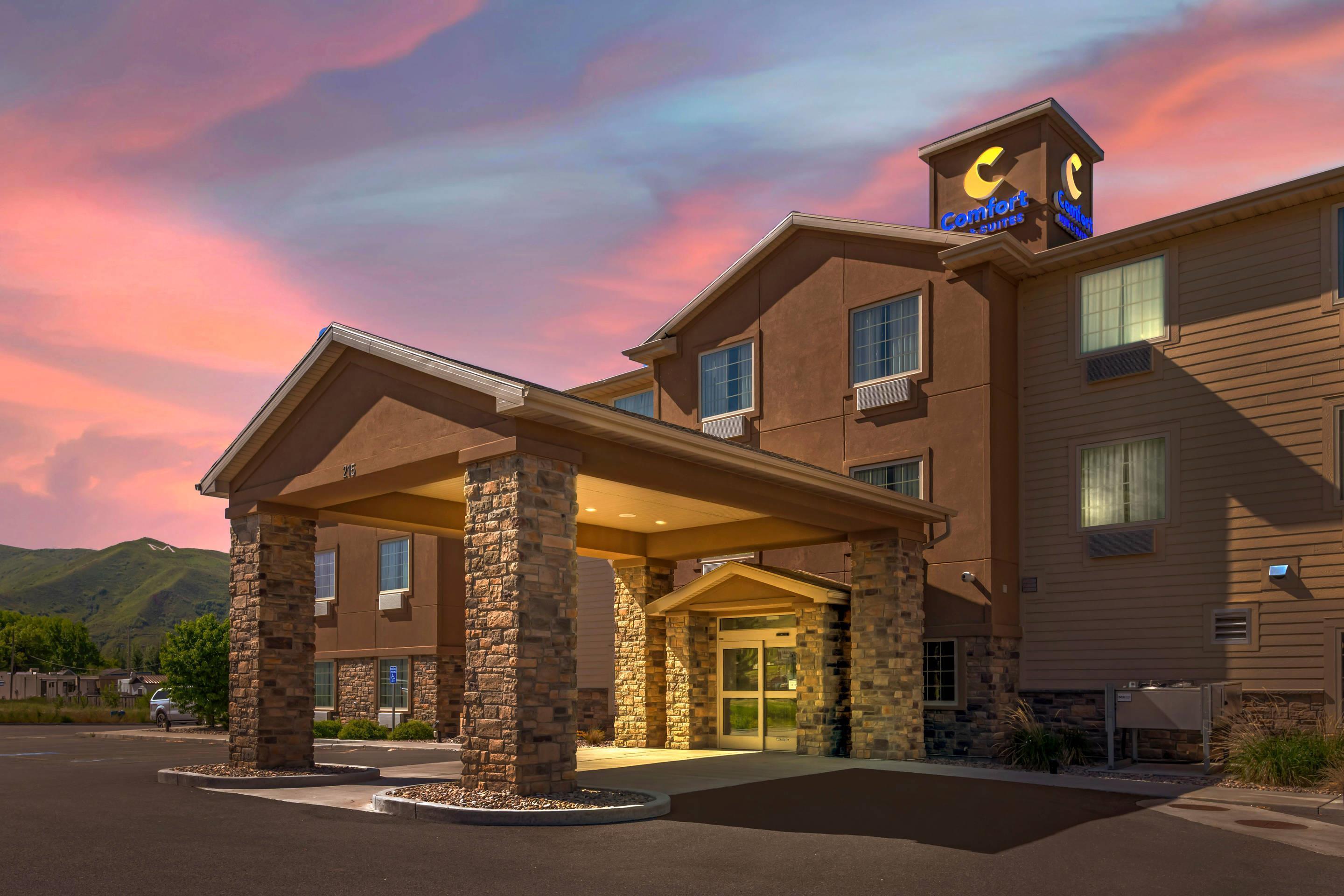Vista Exterior Comfort Inn & Suites Morgan UT