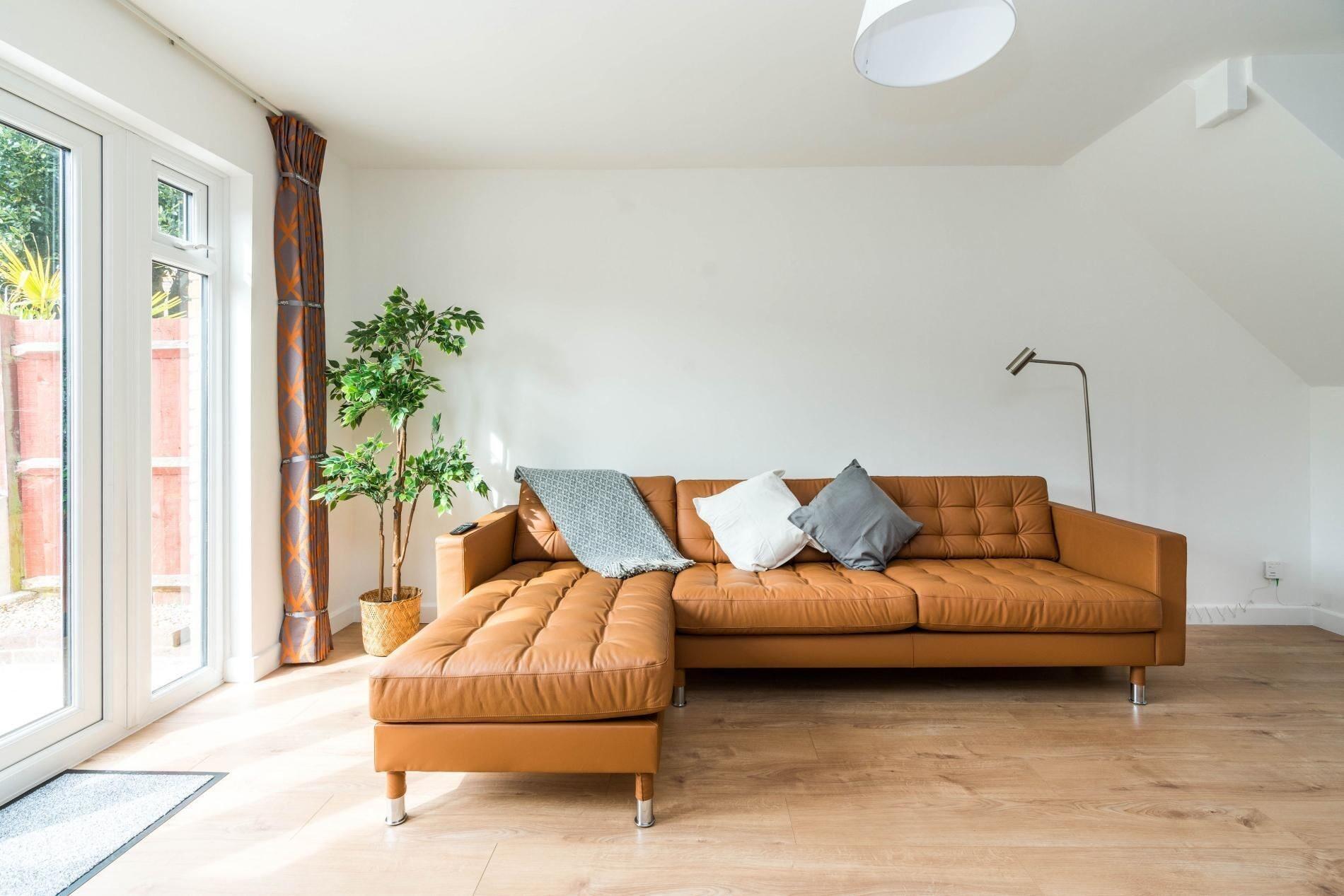 Varios Sleek and Stylish 2BD Home With a Garden Anerley