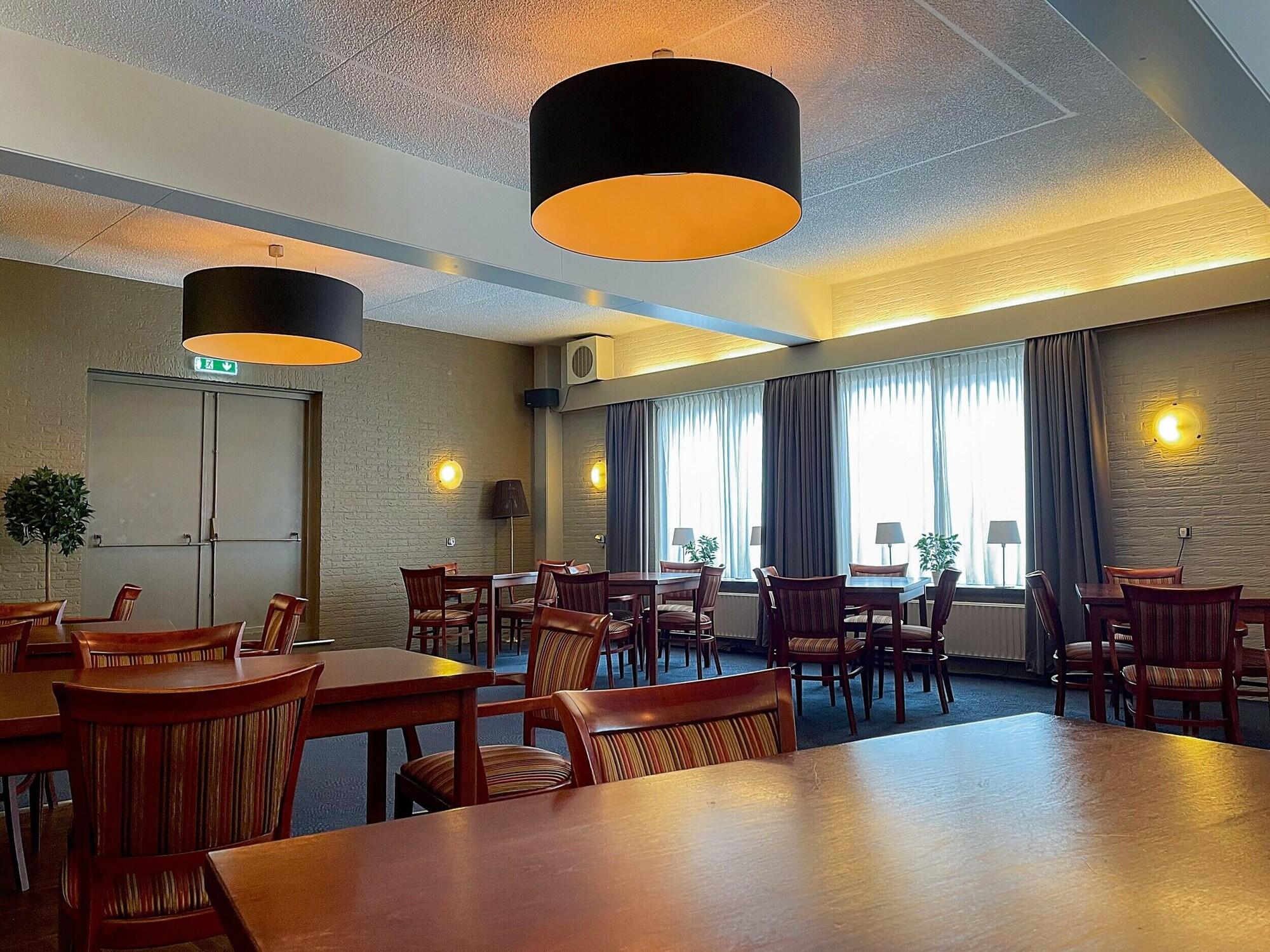 Sala de Reuniones Hotel de Oringer Marke & Stee by Flow