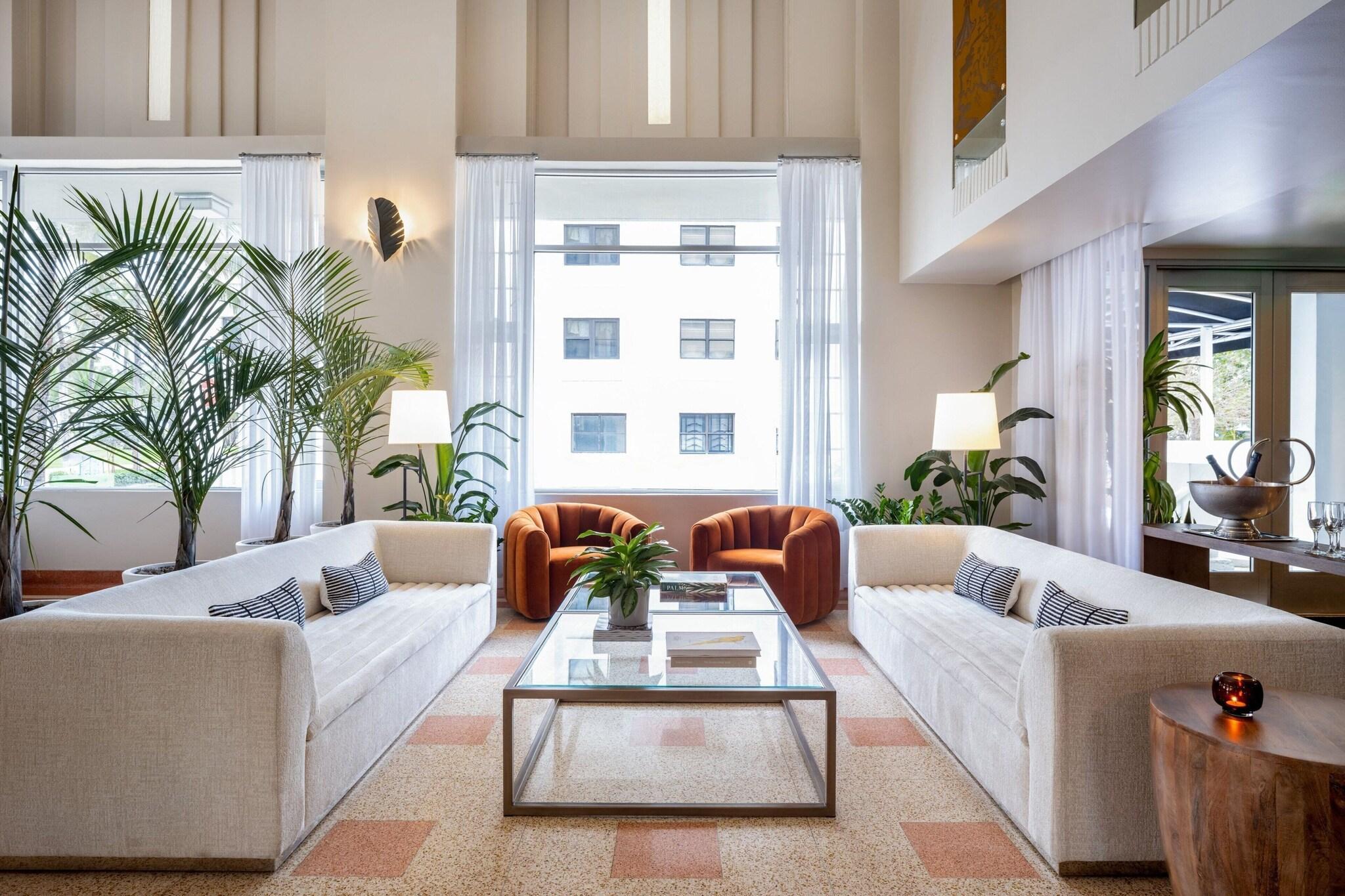 Vista Lobby Eurostars Winter Haven