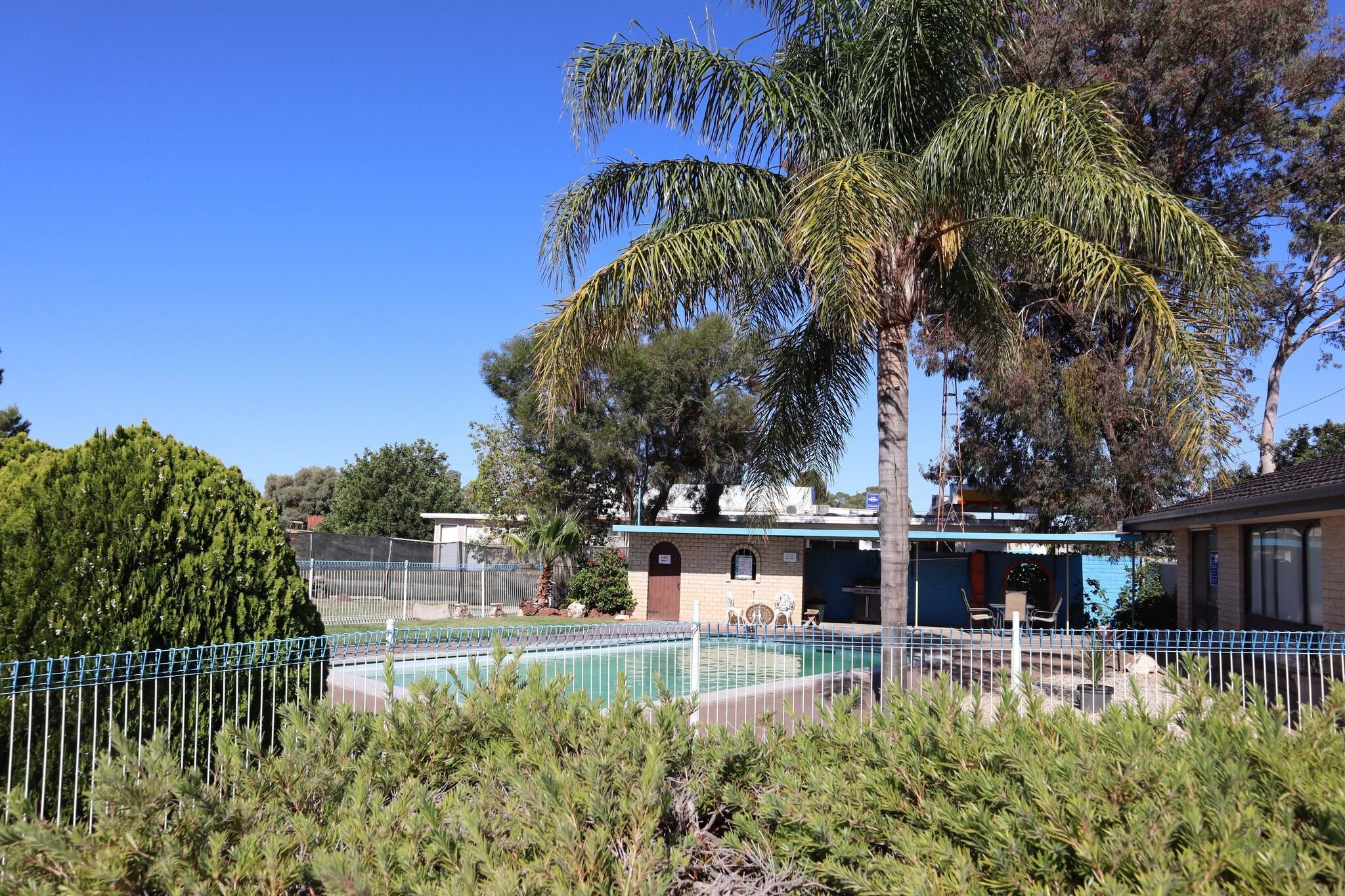 Vista Exterior Capri Motel