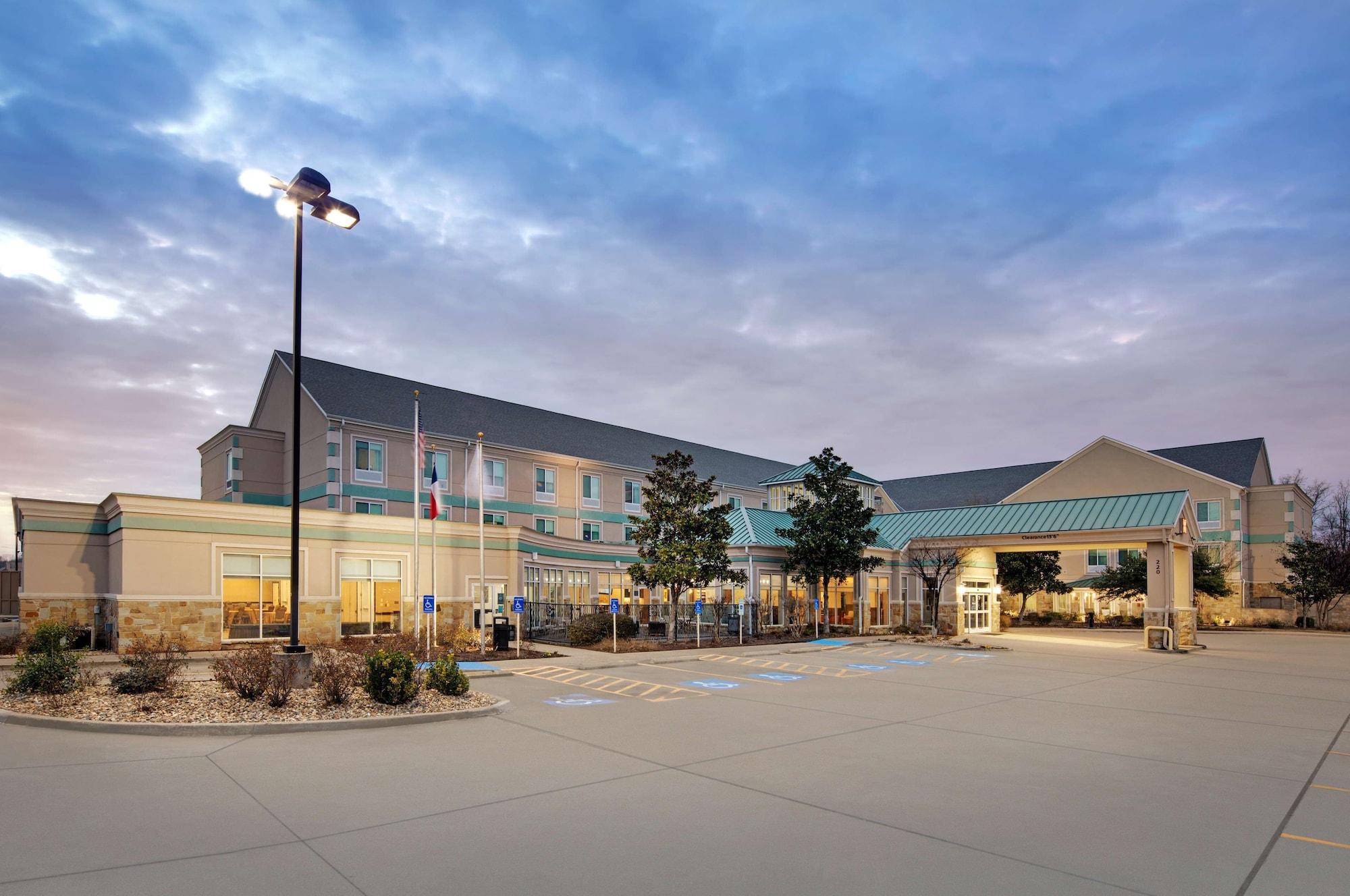 Vista Exterior Hilton Garden Inn Tyler