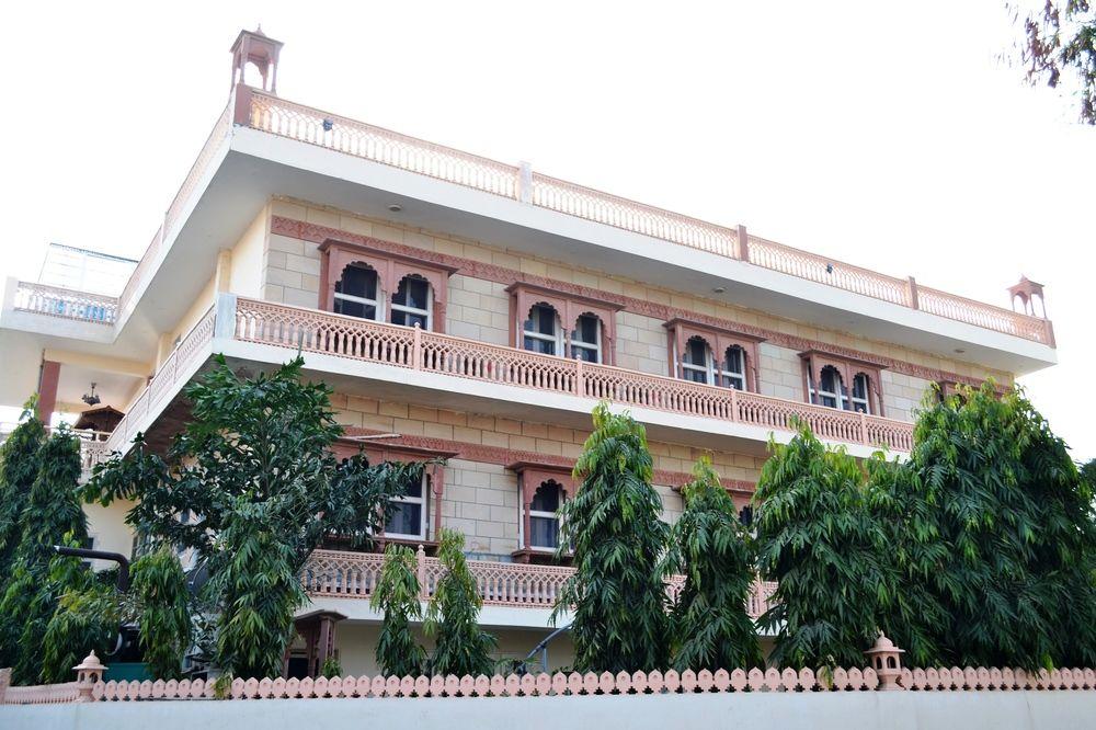 Vista Exterior Suryaa Villa - A Classic Heritage Hotel