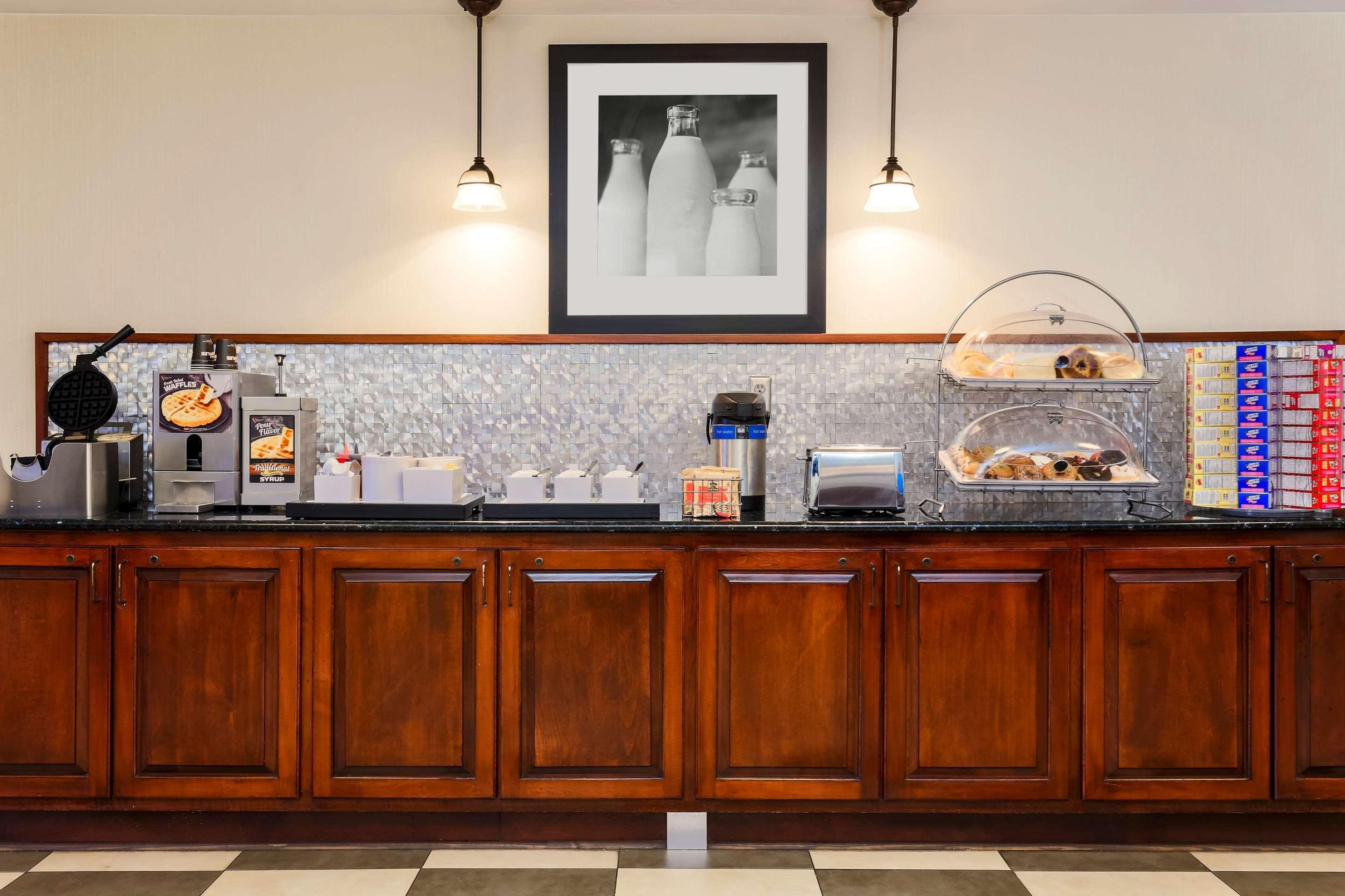 Restaurant Red Lion Inn & Suites Hattiesburg