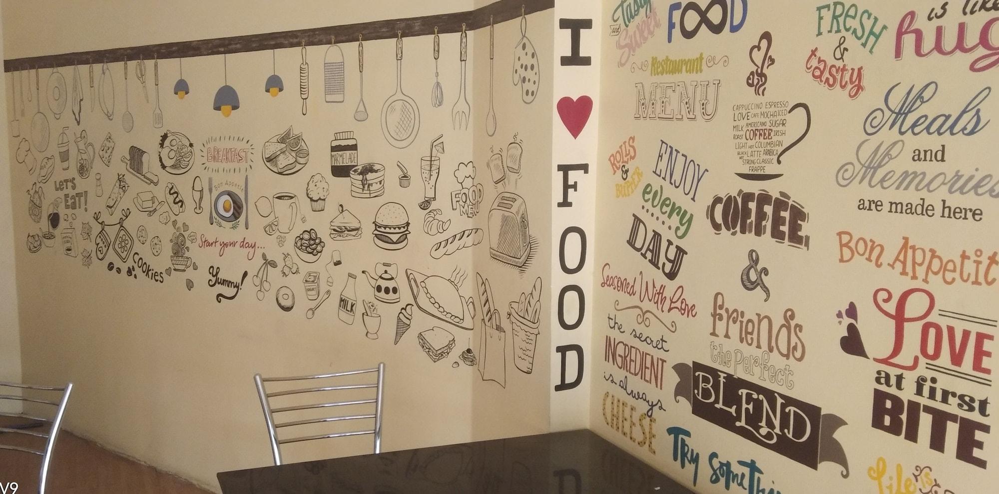 Restaurant Hotel Royal Front Residency