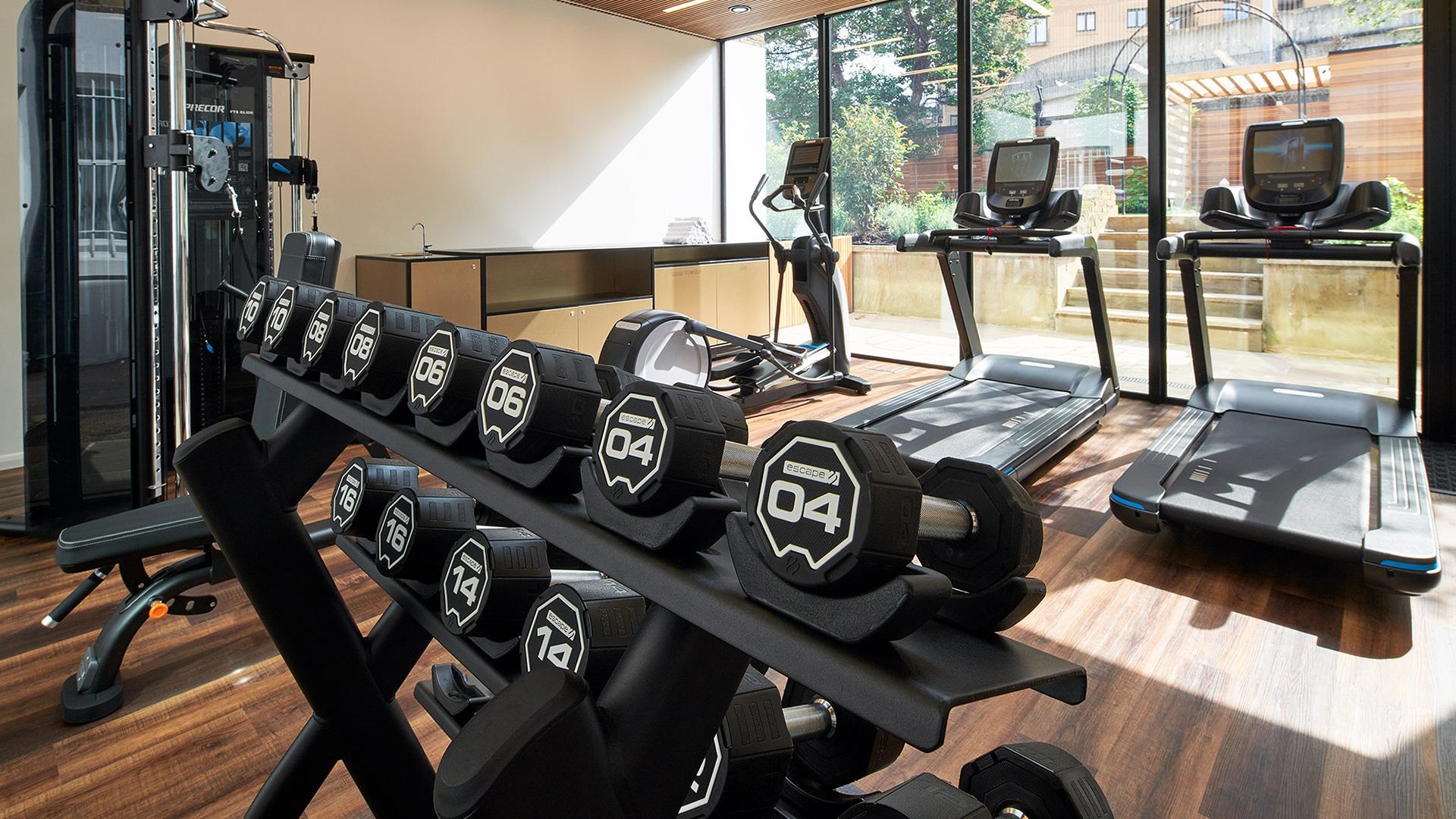 Instalaciones Recreativas Lexham Gardens by Cheval Maison