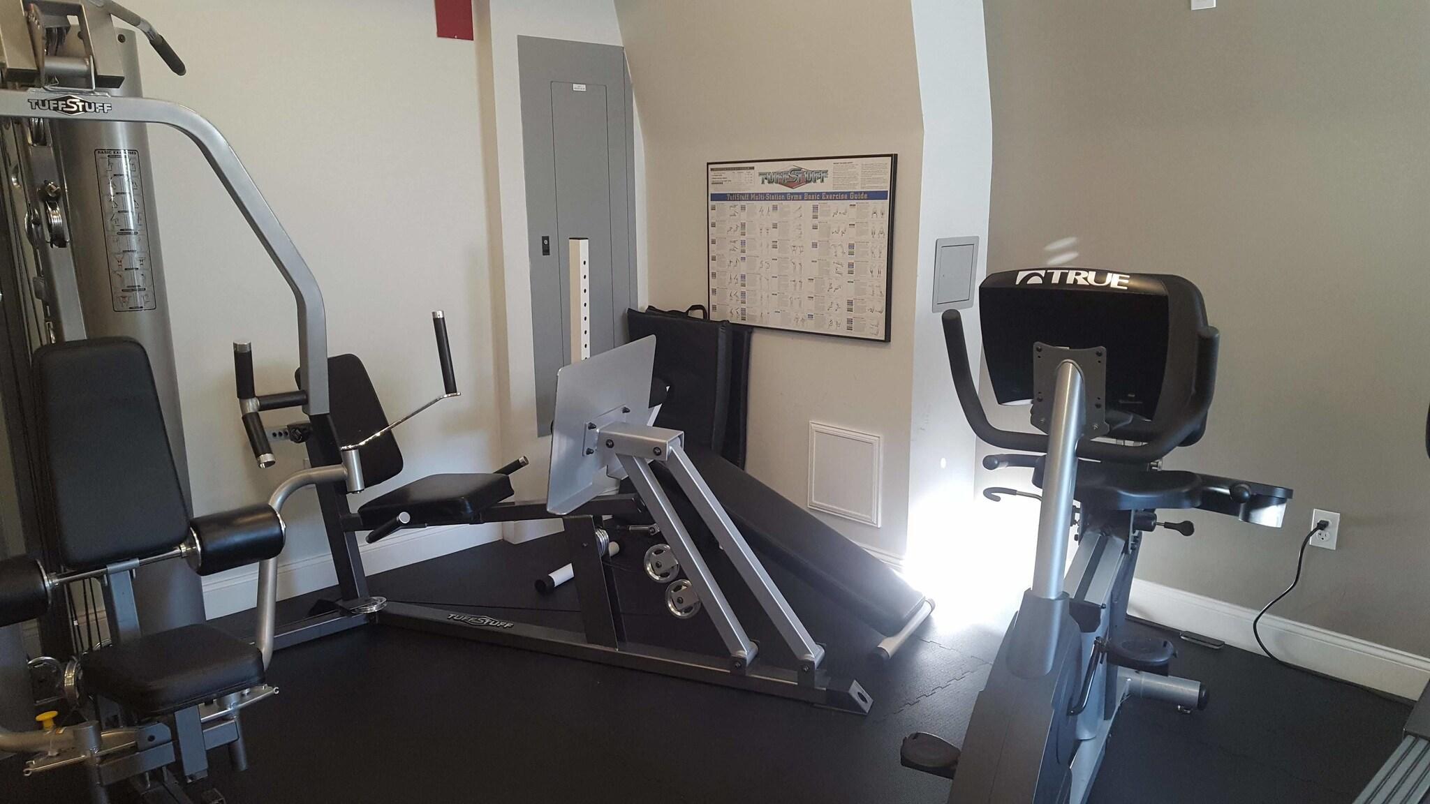 Gimnasio Crescent Suites Hotel