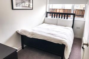 Alojamiento - Entire 2 Bedroom Flat Next to Kings College