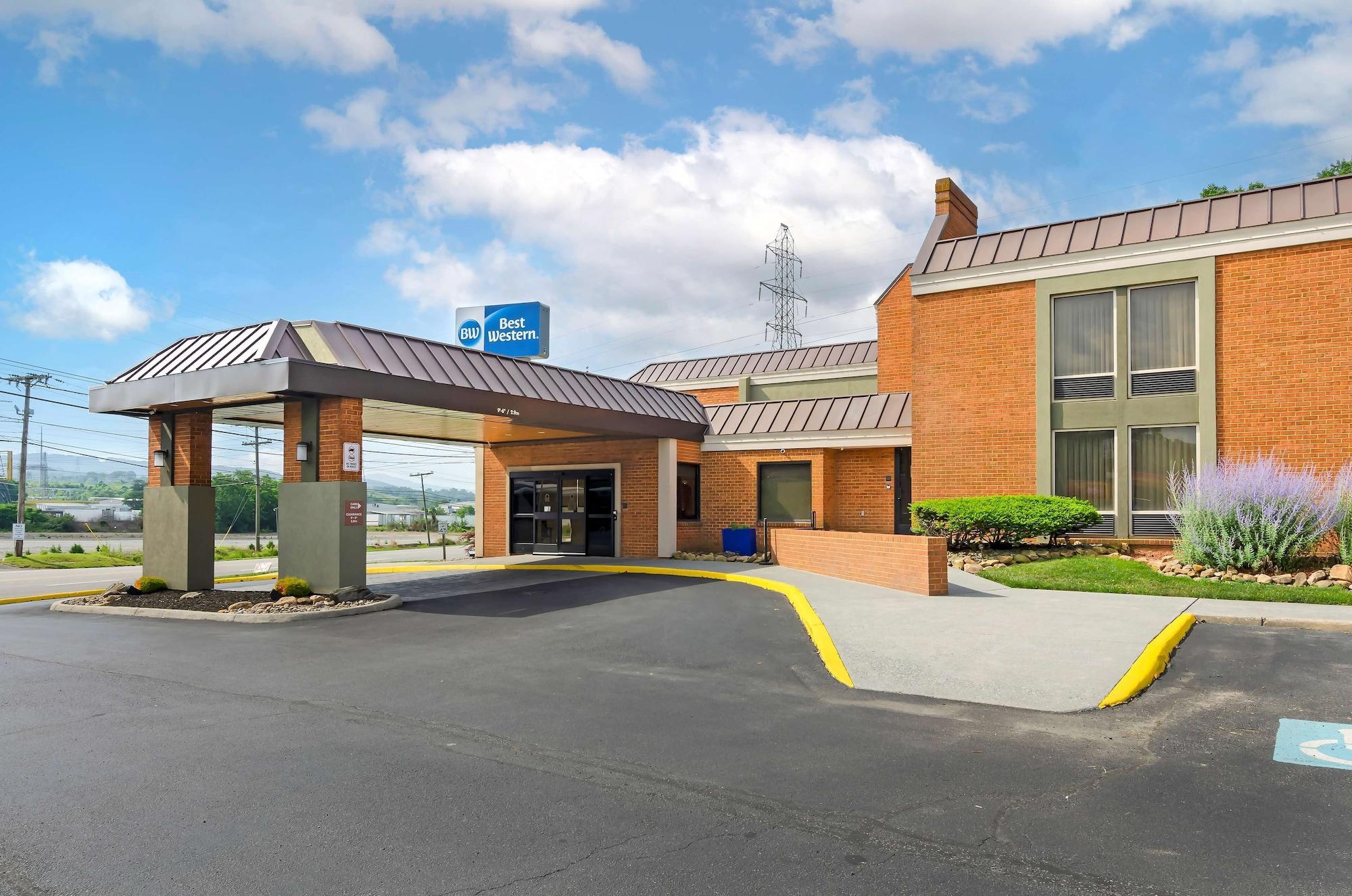 Vista Exterior Best Western North Roanoke