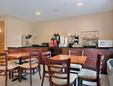 Restaurant Days Inn by Wyndham Long Island City