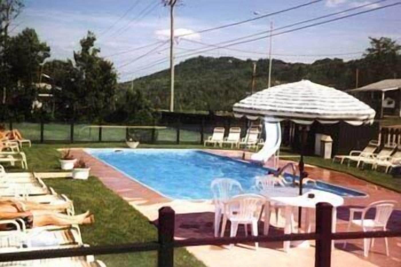 Varios Motel St-Moritz