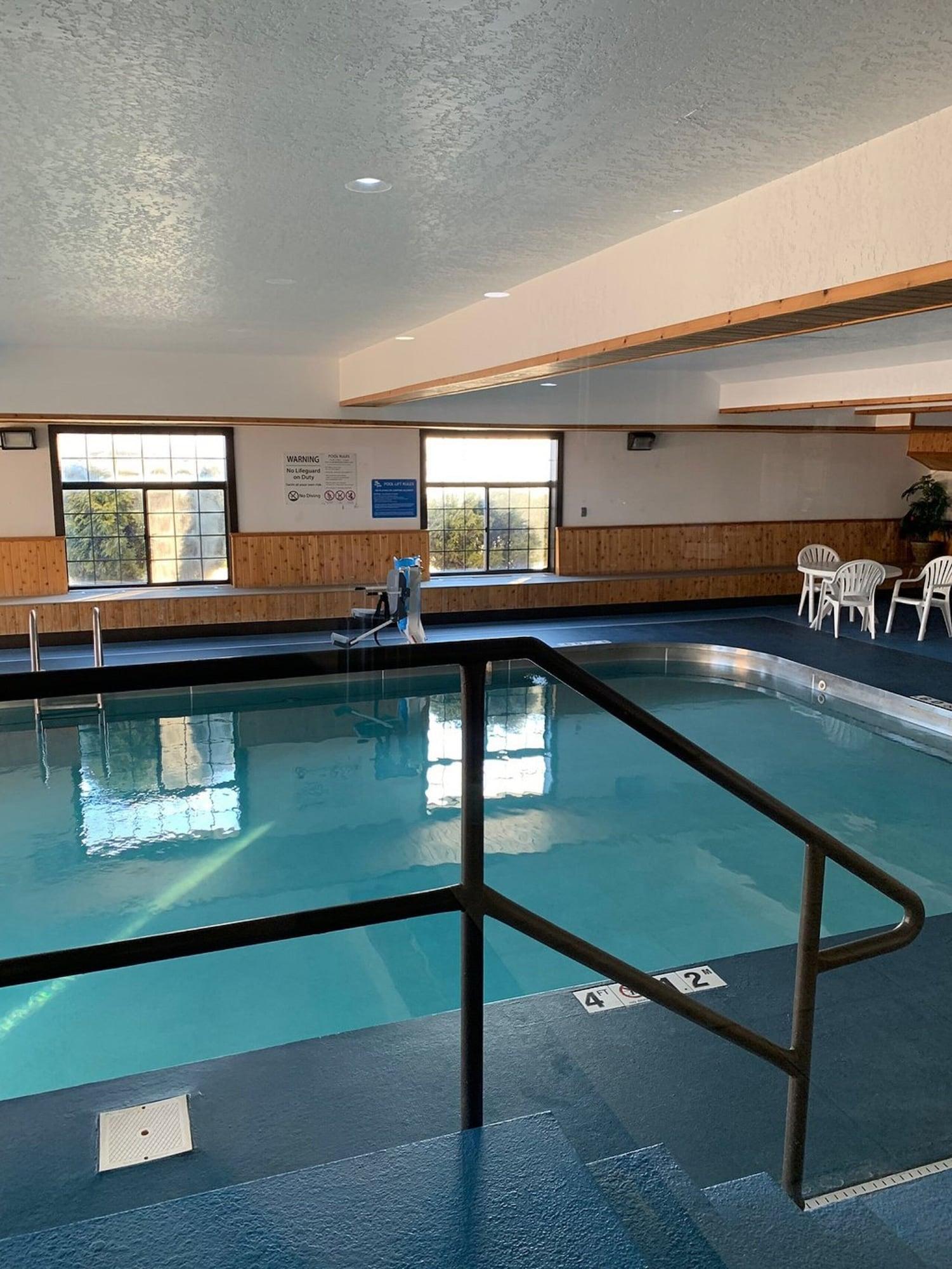 Vista Piscina Quality Inn