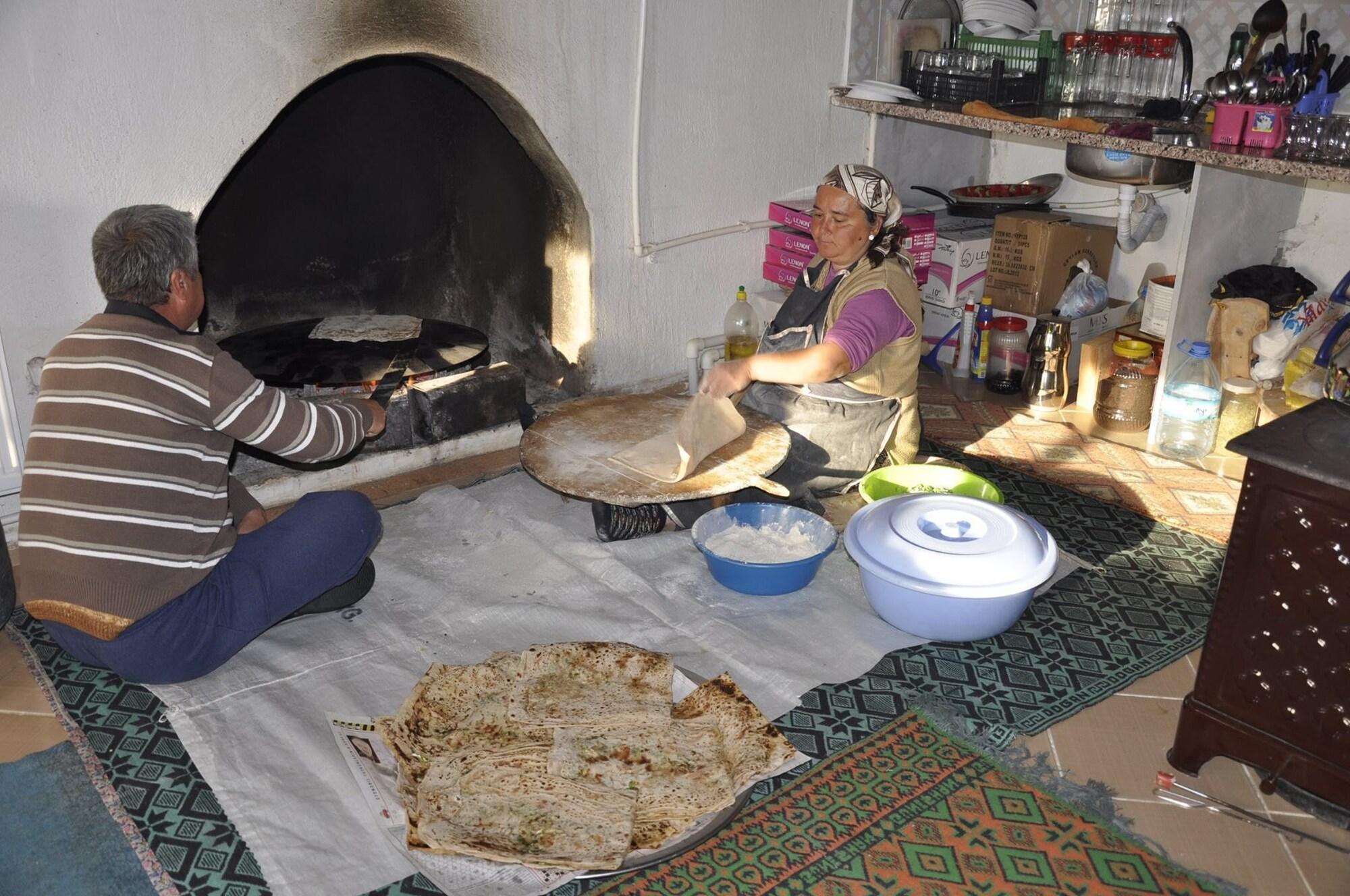 Restaurant St. Paul Yol Pansiyon
