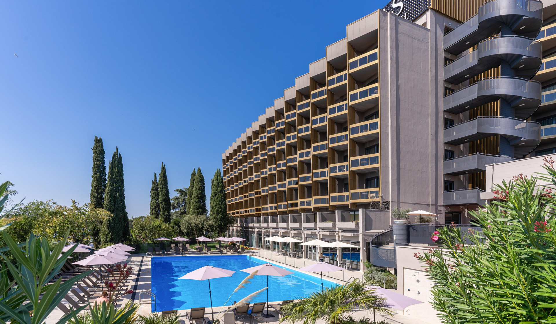 Vista Piscina Barceló Roma