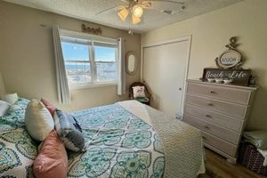 Alquiler Vacacional - Renovated Beach Block 3 Bedroom 2 Full Bathroom Condo with Beach Views