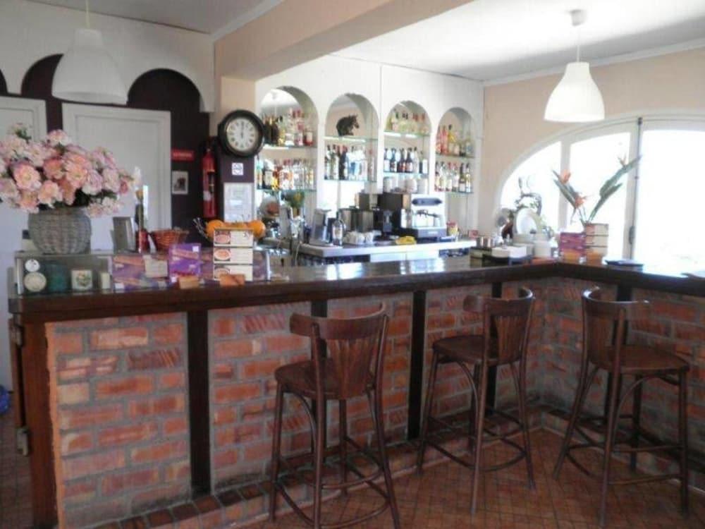 Bar/Salón Hotel Rocinante