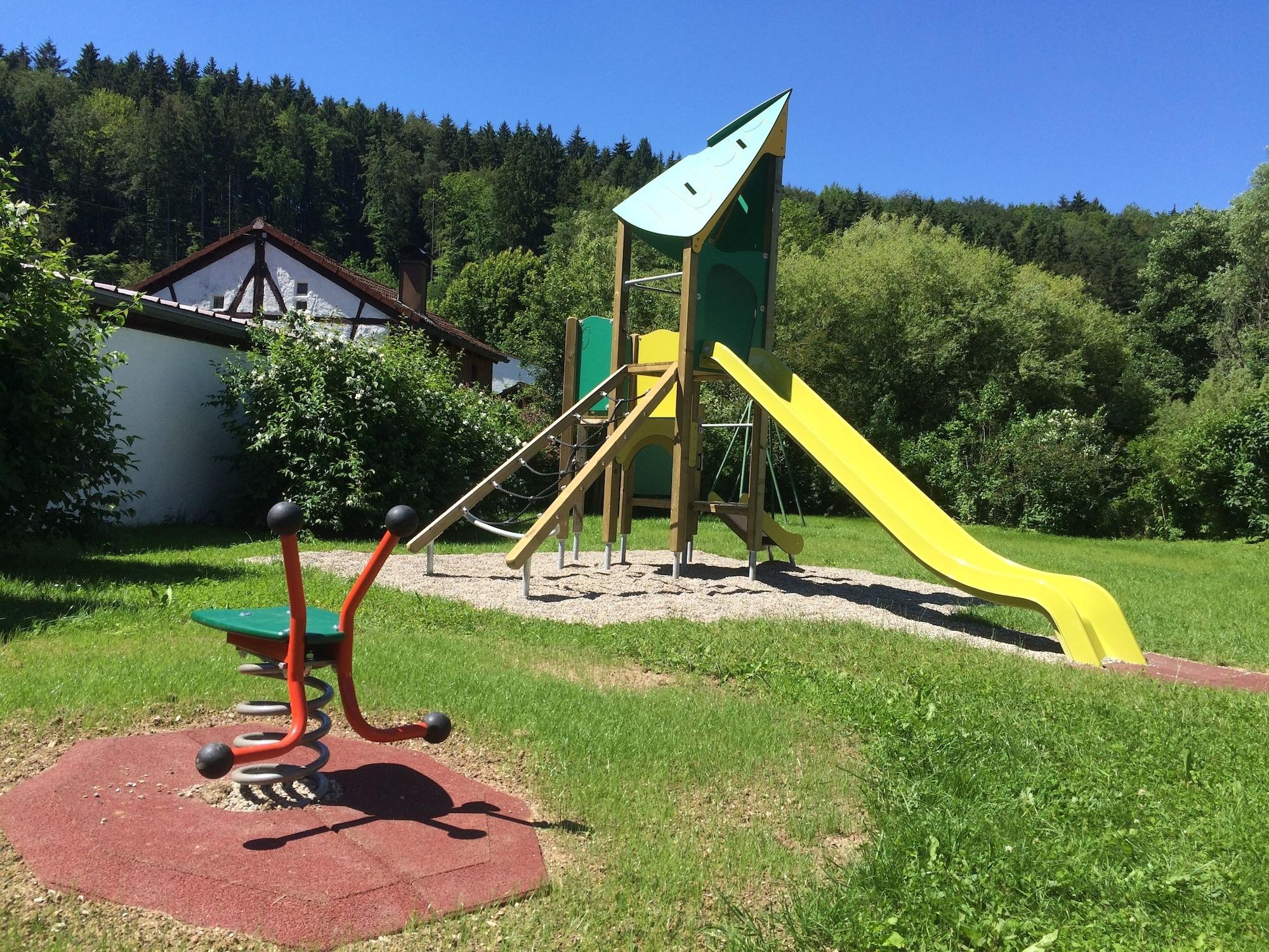 Instalaciones Recreativas Hotel & Gasthof Zur Linde