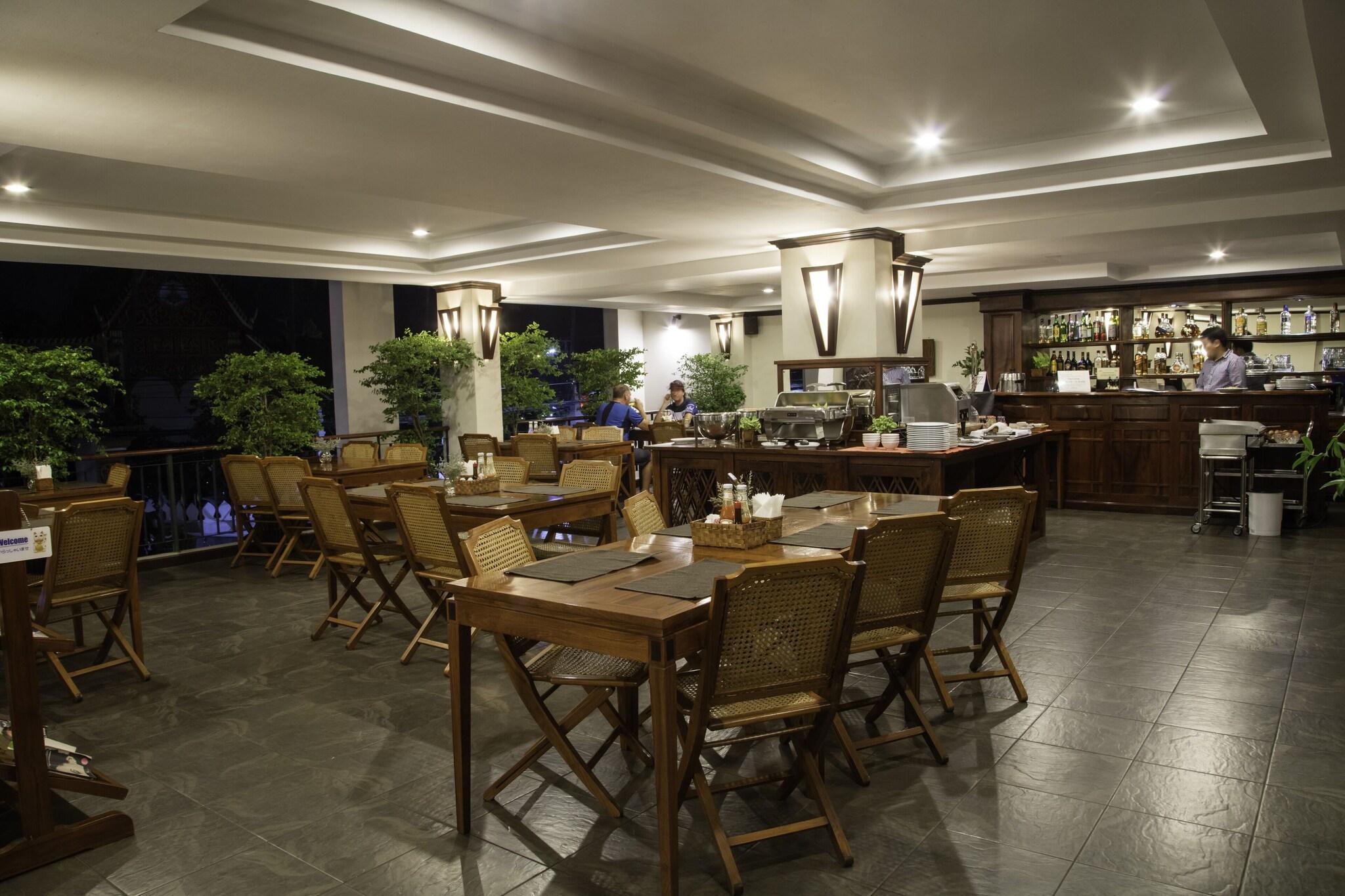 Restaurant Lao Orchid Hotel