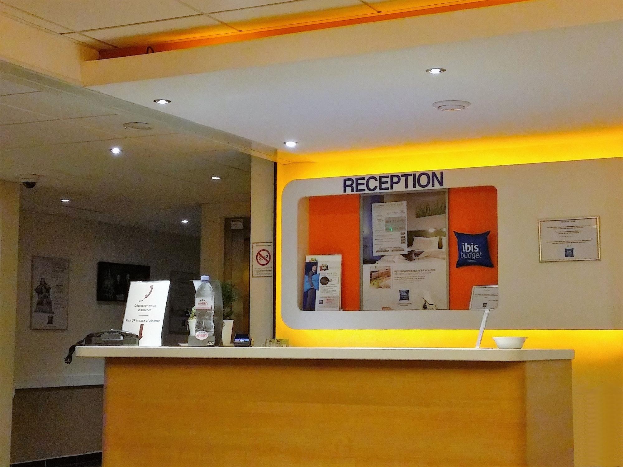 Vista Lobby ibis budget Saint Maximin la Sainte Baume