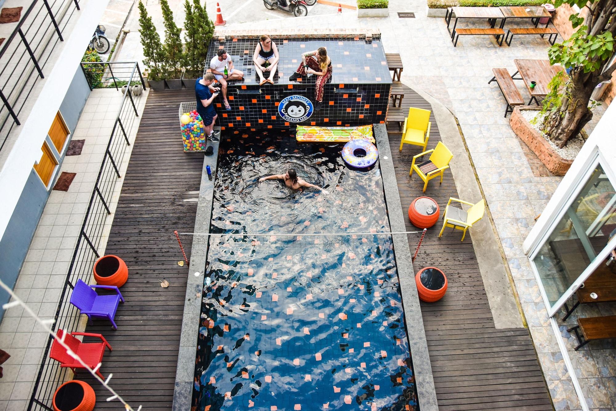 Vista Exterior Mad Monkey Chiang Mai - Hostel