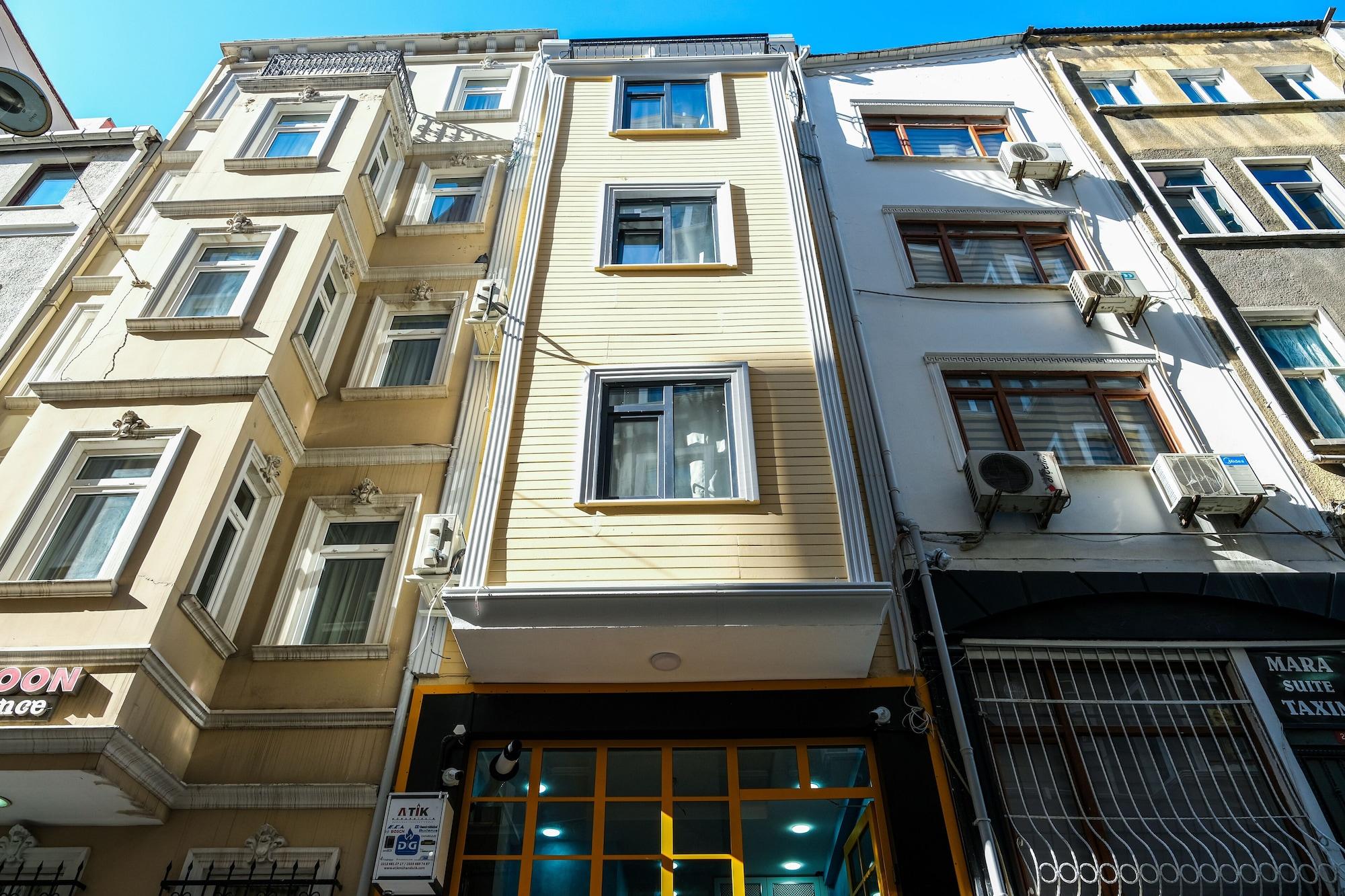 Varios Yellow Mansion