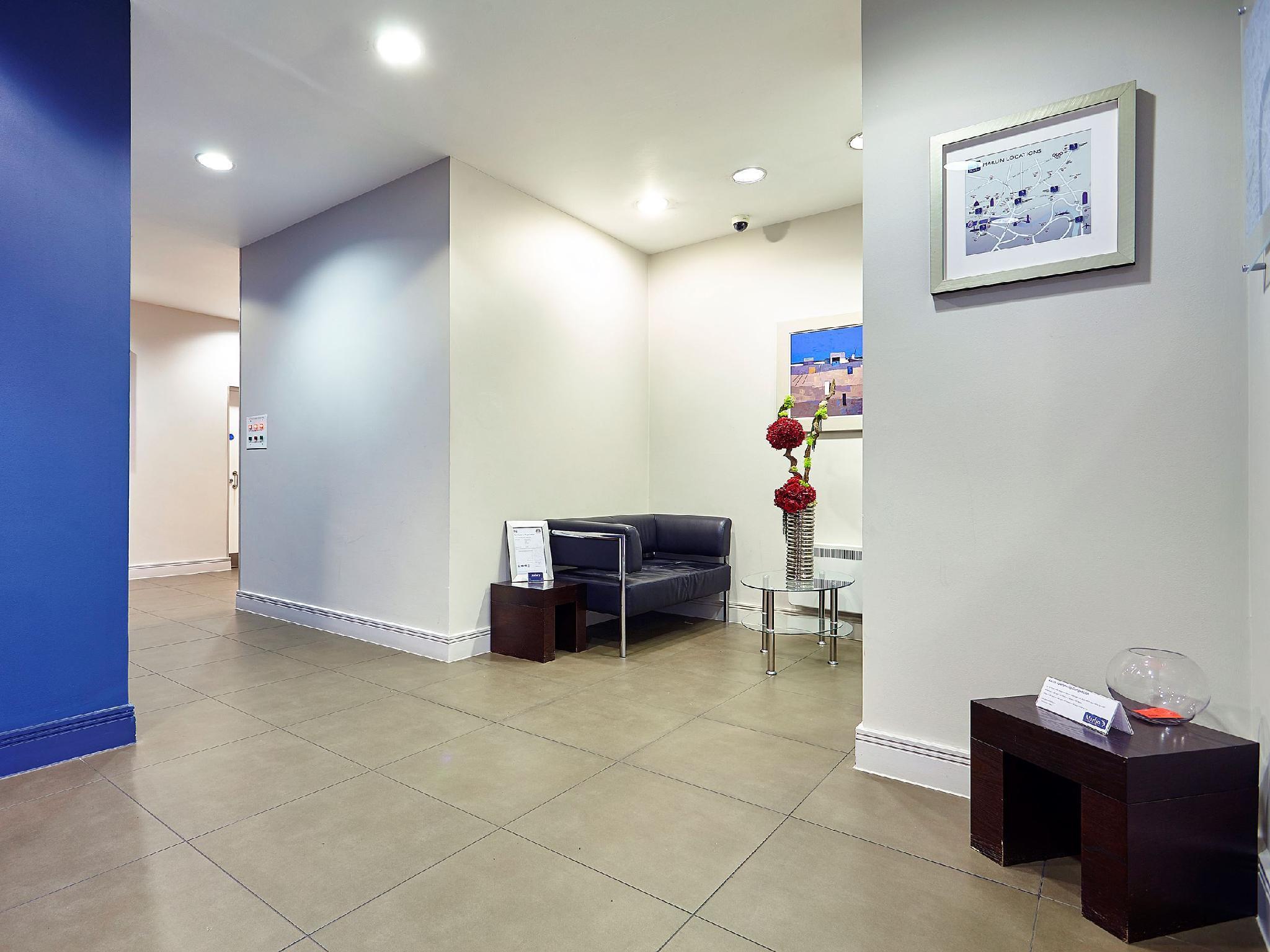 Vista Lobby Marlin Apartments London City - Queen Street