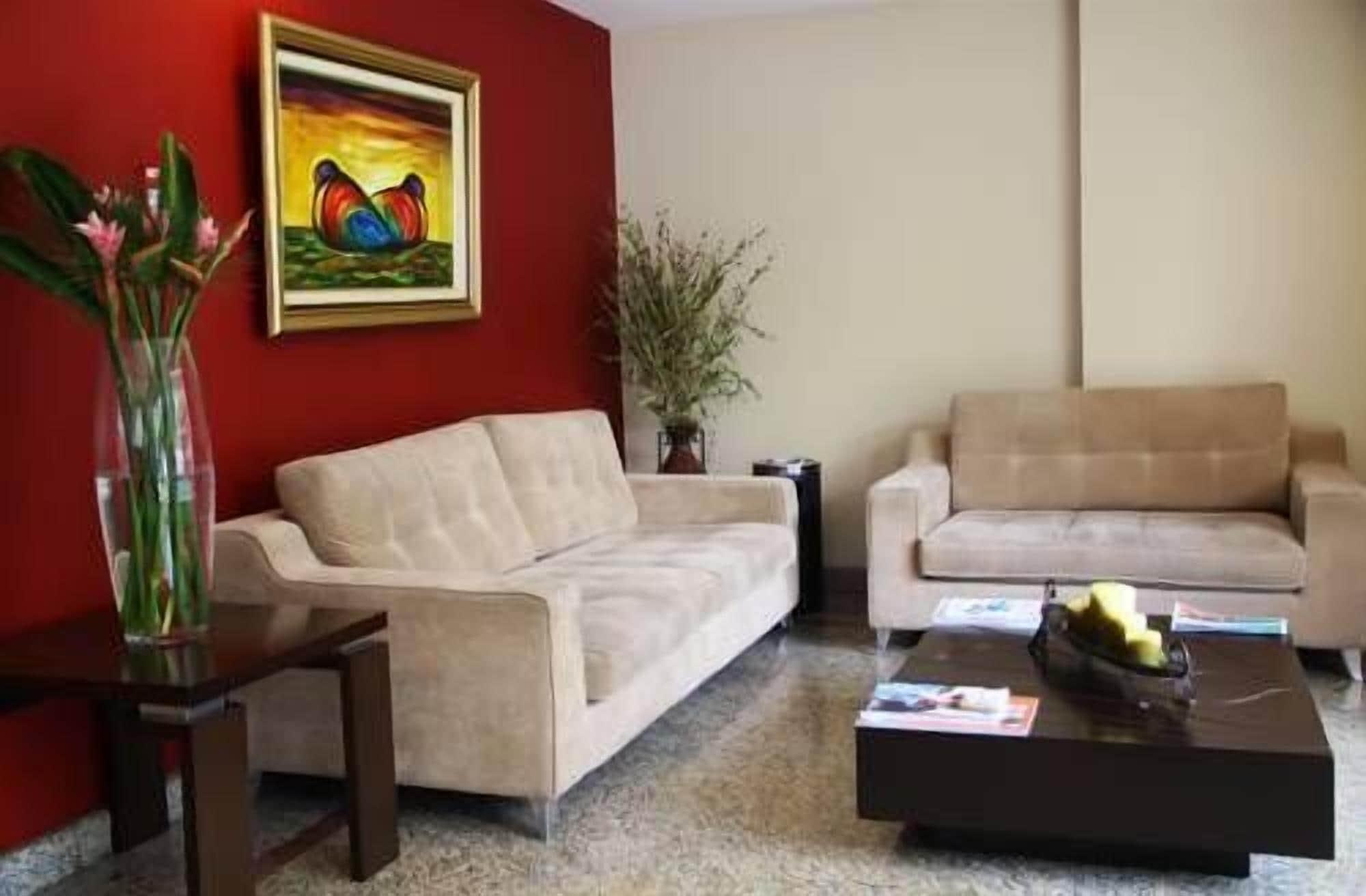 Vista Lobby Aparthotel Sevilla Suites