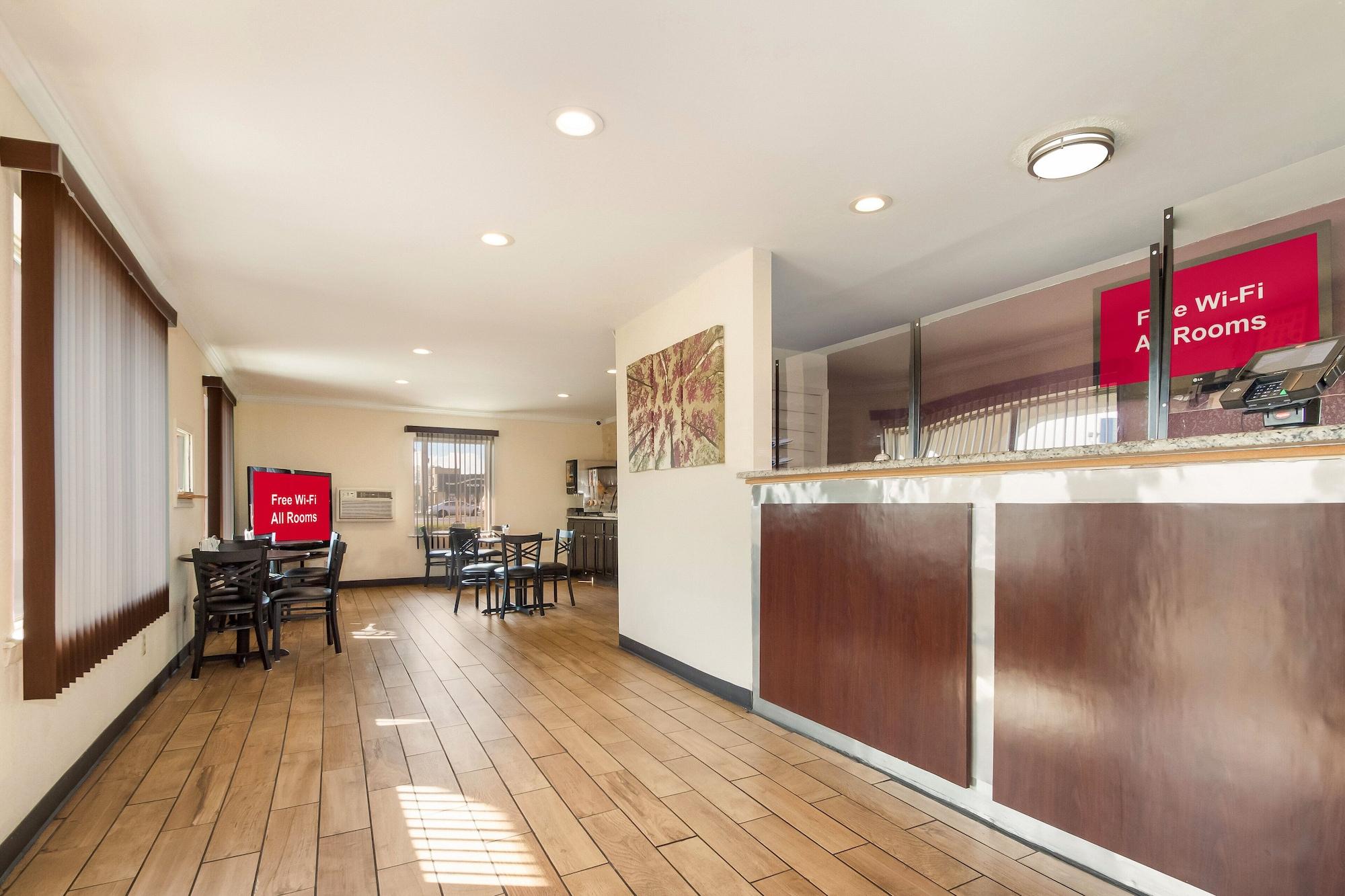 Vista Lobby Red Roof Inn Santee