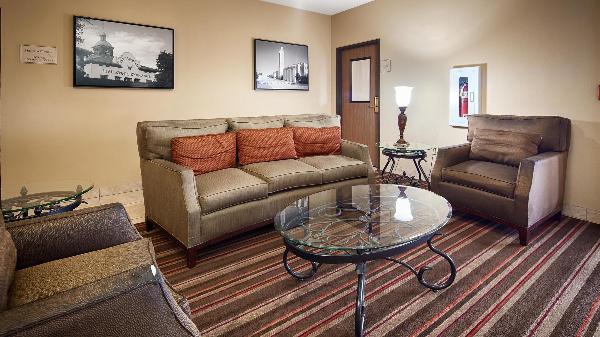 Vista Lobby Best Western Plus Mansfield Inn & Suites