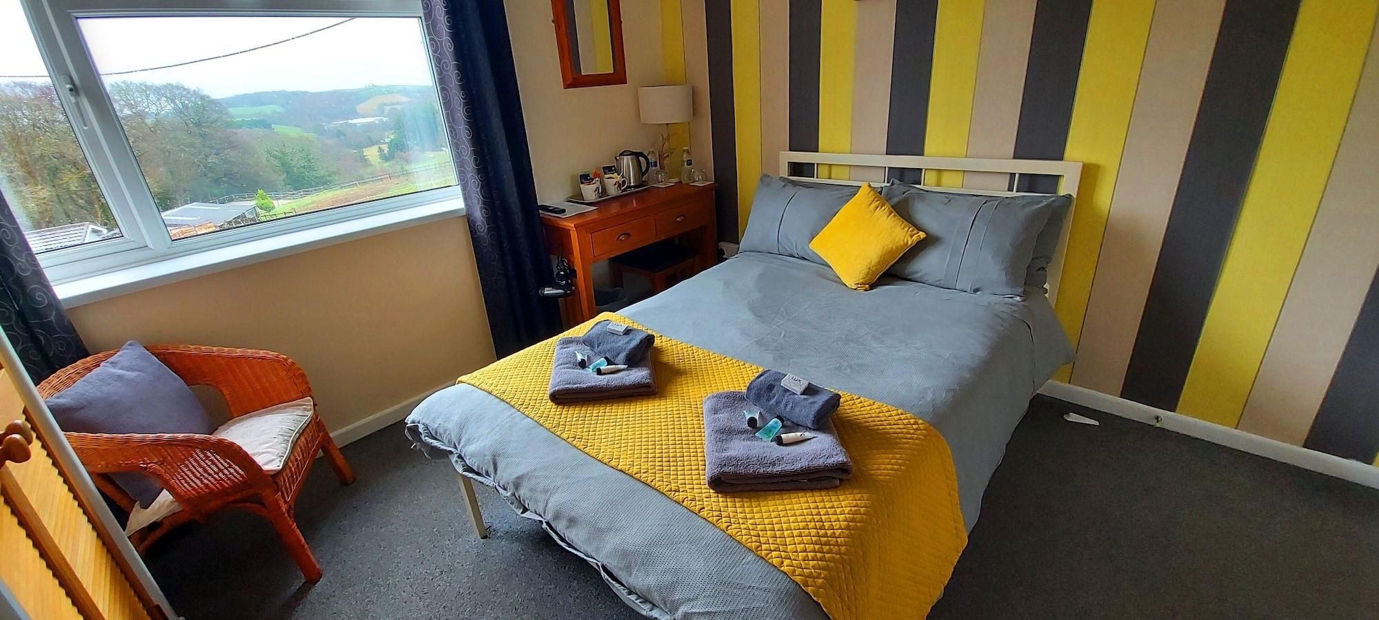 Varios Sportsmans Valley Hotel