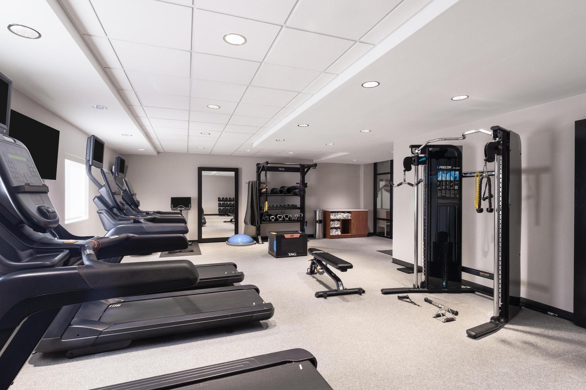 Gimnasio Home2 Suites by Hilton Alexandria