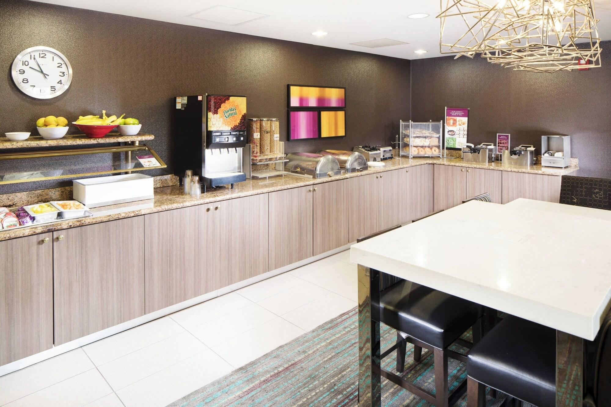 Restaurant Residence Inn by Marriott Denver Downtown