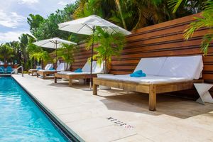 Alojamiento - Marseilles Beachfront Hotel