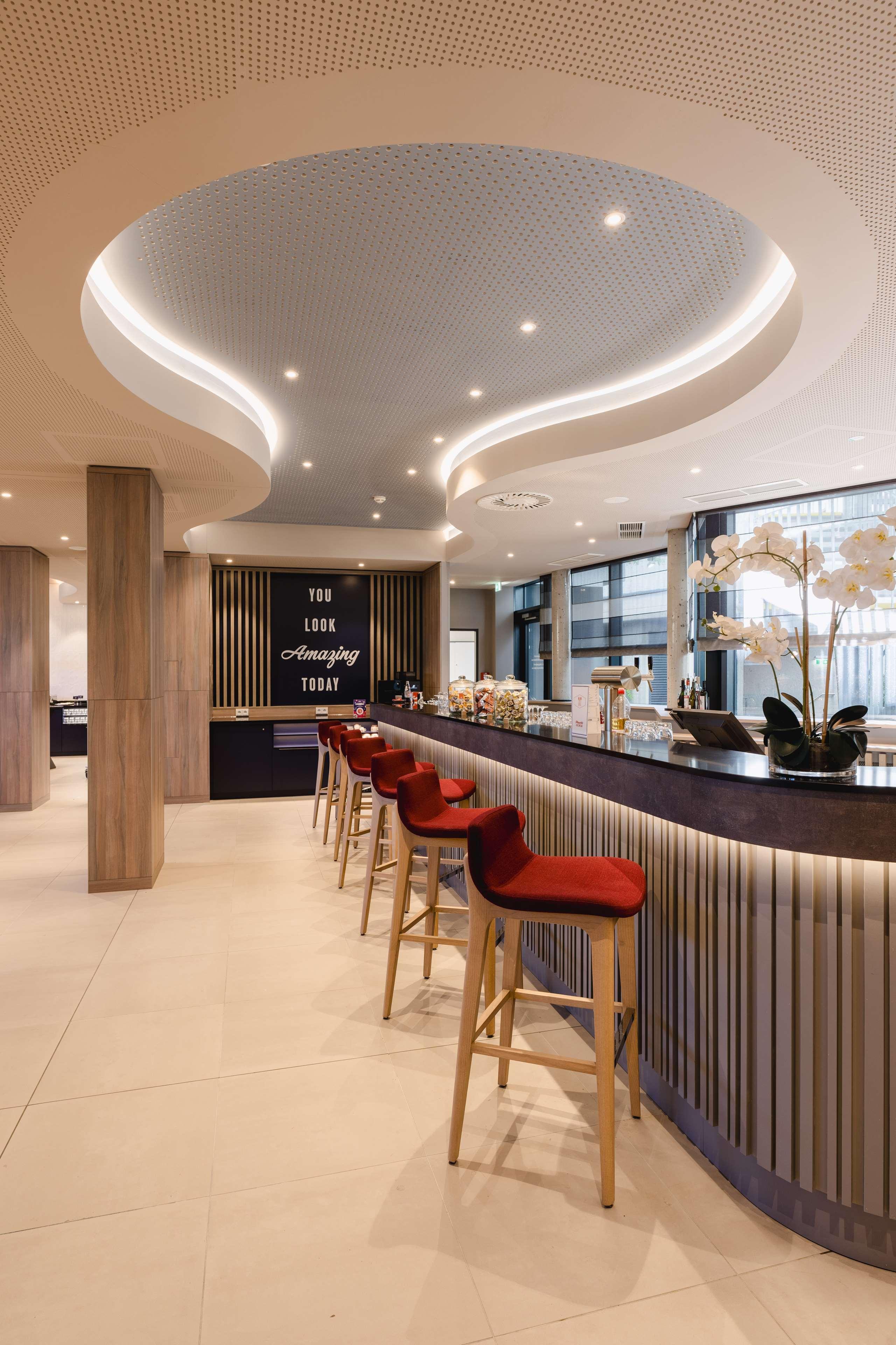 Bar/Salón Hampton By Hilton Vienna City West