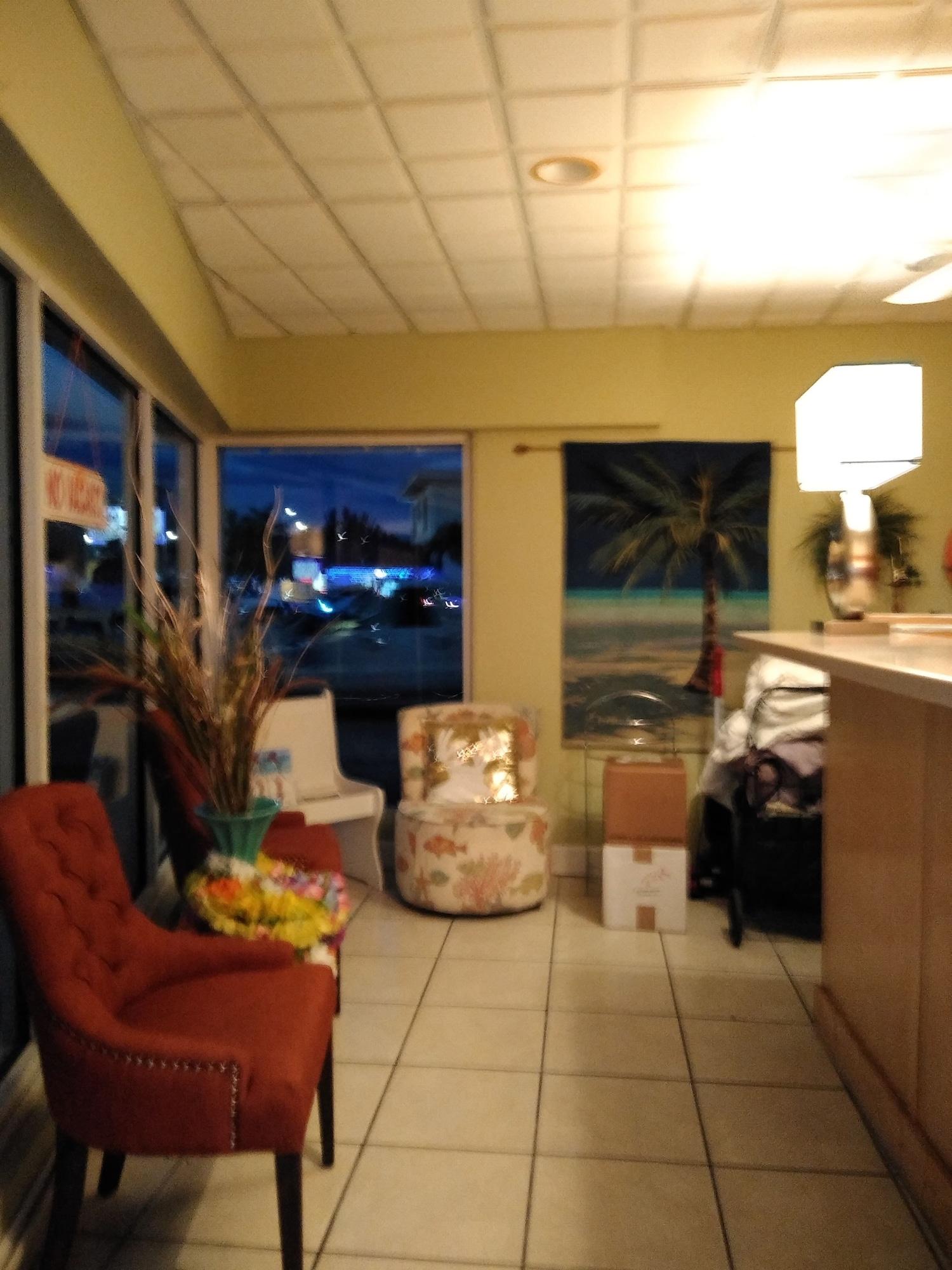 Vista Lobby Swashbuckler Motel