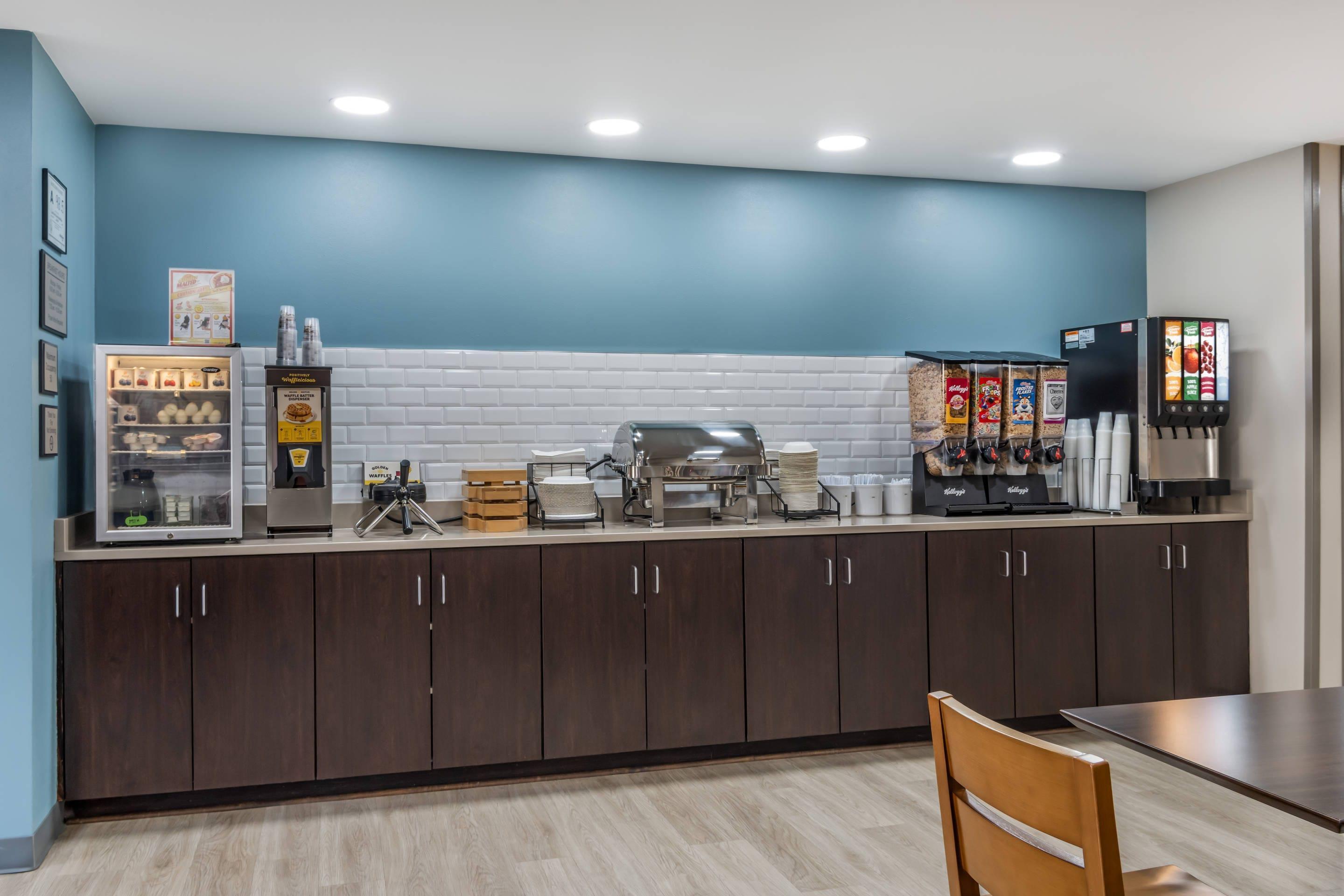 Restaurant Country Inn & Suites by Radisson, Shelby, NC