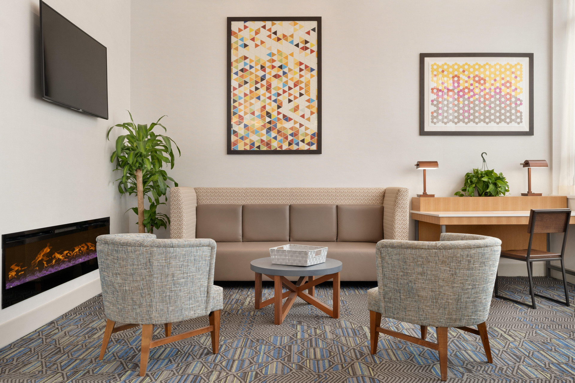Vista Lobby Holiday Inn Express Jamaica - JFK AirTrain - NYC by IHG