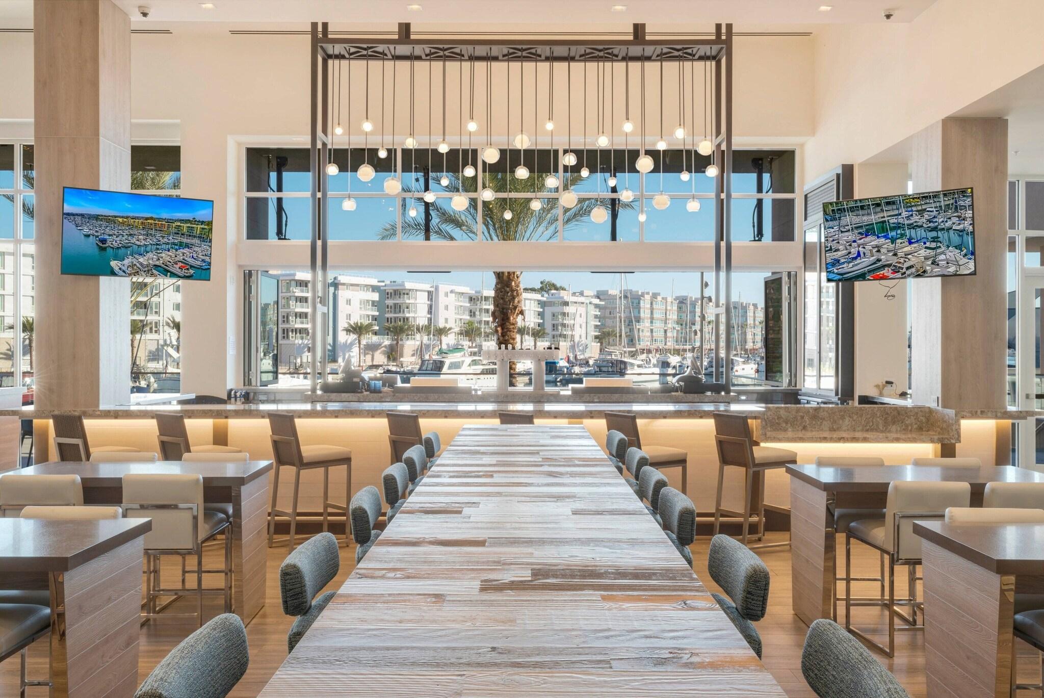 Vista Exterior Courtyard by Marriott Marina del Rey