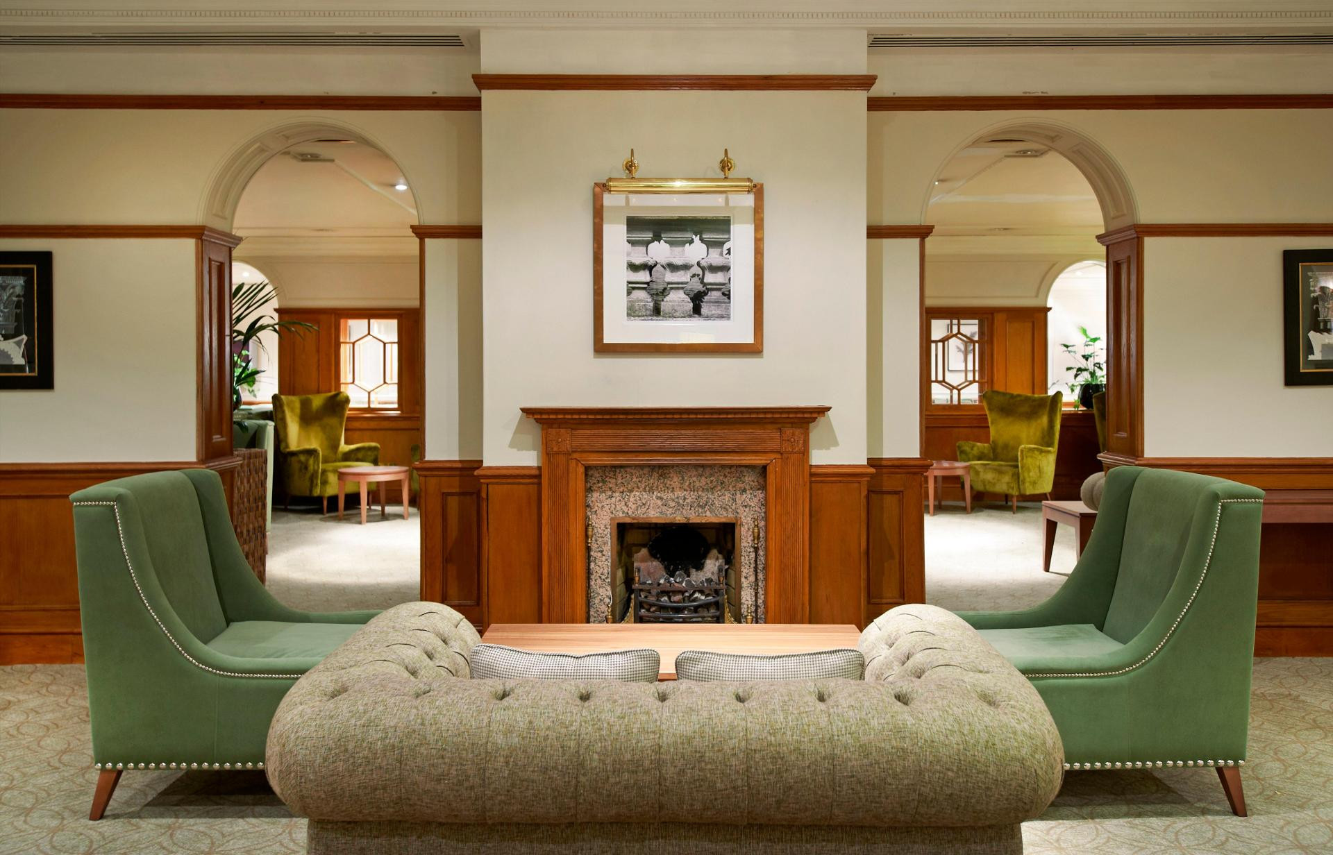 Vista Lobby DoubleTree by Hilton Southampton