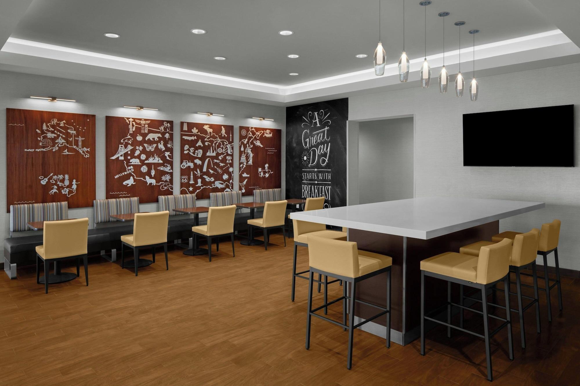 Restaurant TownePlace Suites by Marriott Carlsbad