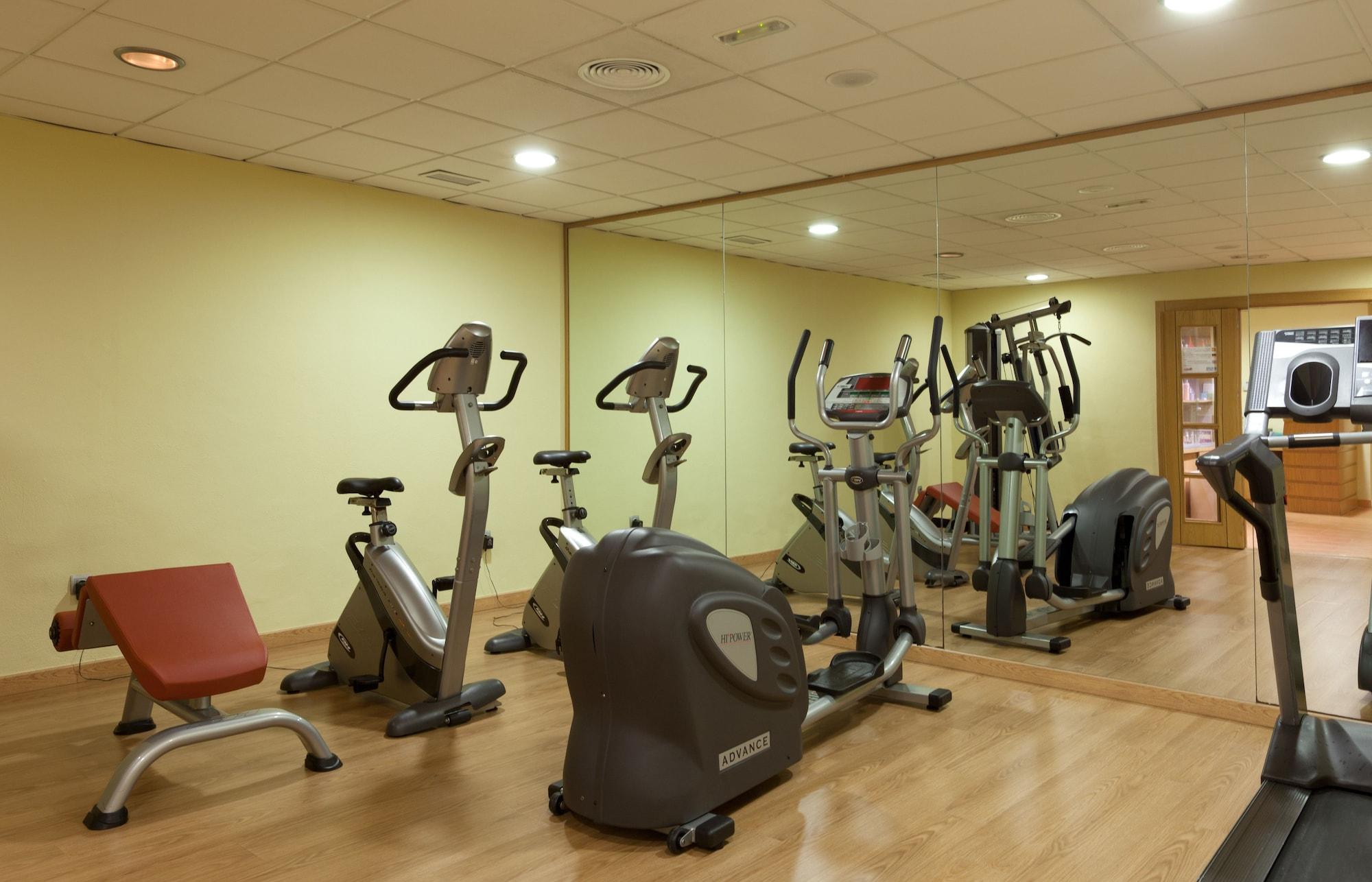 Gimnasio Senator Granada Hotel