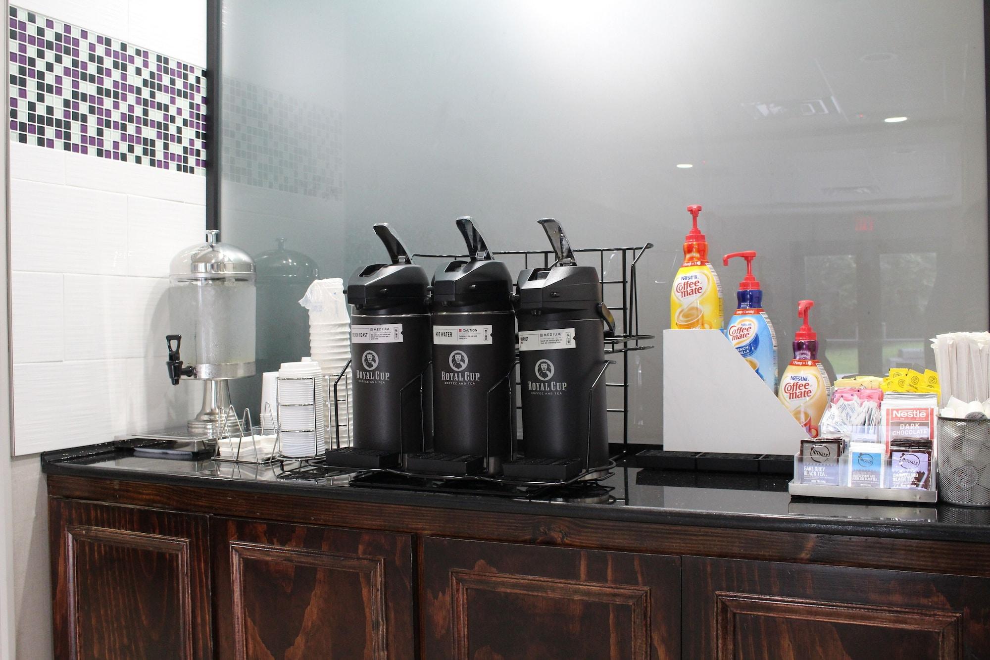 Bar/Salón La Quinta Inn & Suites by Wyndham Columbus North