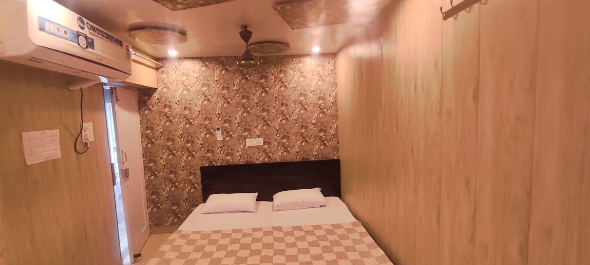 Set de Habitación Goroomgo Koyal Mandi