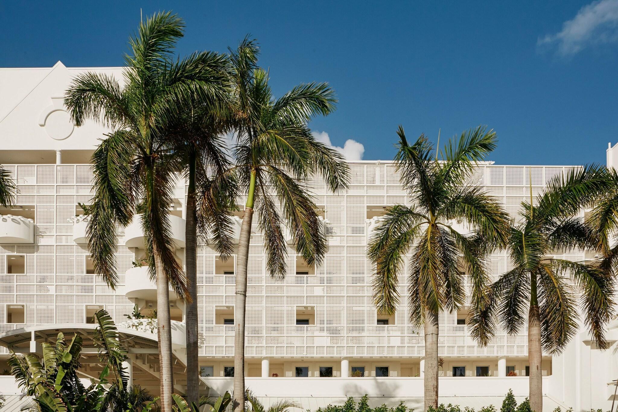 Vista Exterior Palm Heights