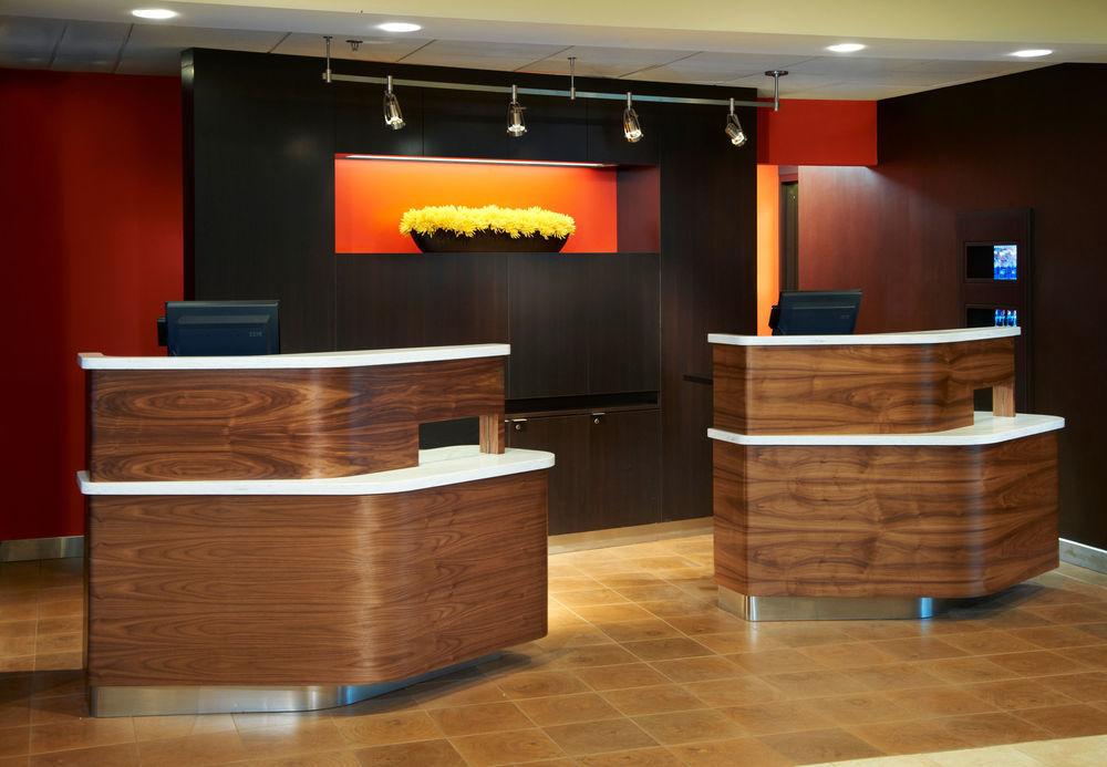 Vista Lobby Courtyard by Marriott Minneapolis-St. Paul Airport