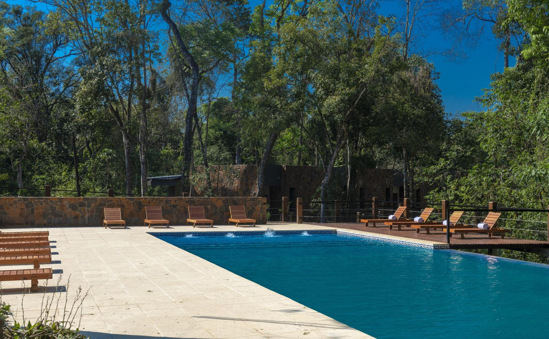 Vista Piscina Selvaje lodge Iguazu