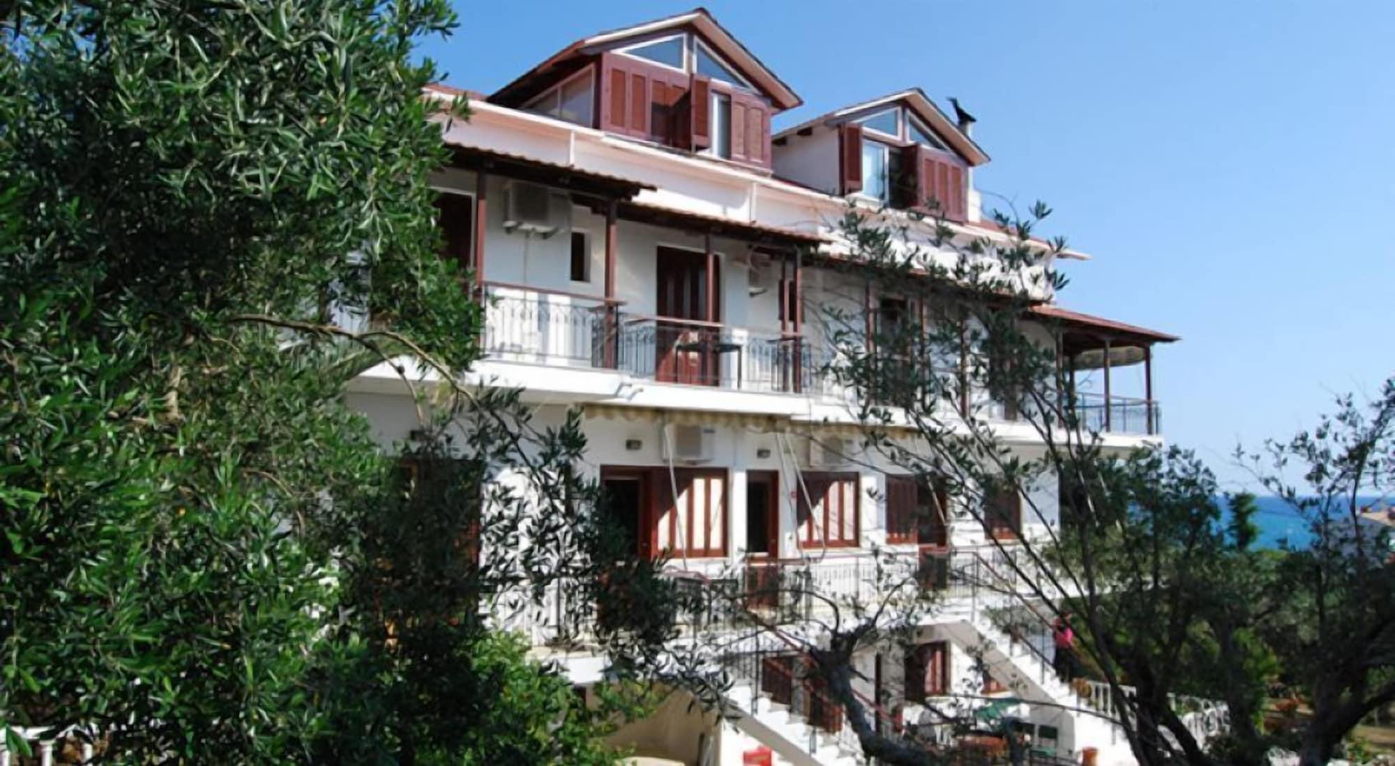 Vista Exterior Margarita Apartments