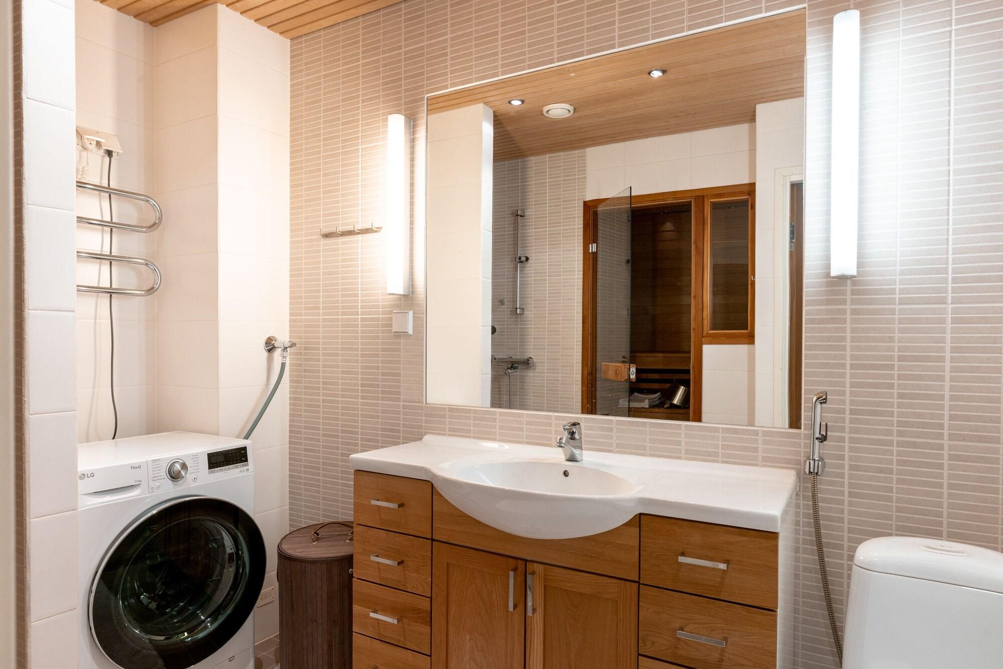 Equipamiento de Habitación 2ndhomes Deluxe 2BR Apt w Sauna&Balcony