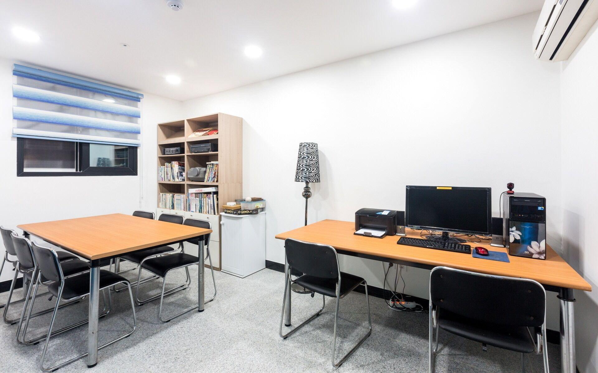 Instalaciones Recreativas Ondadoro Hostel